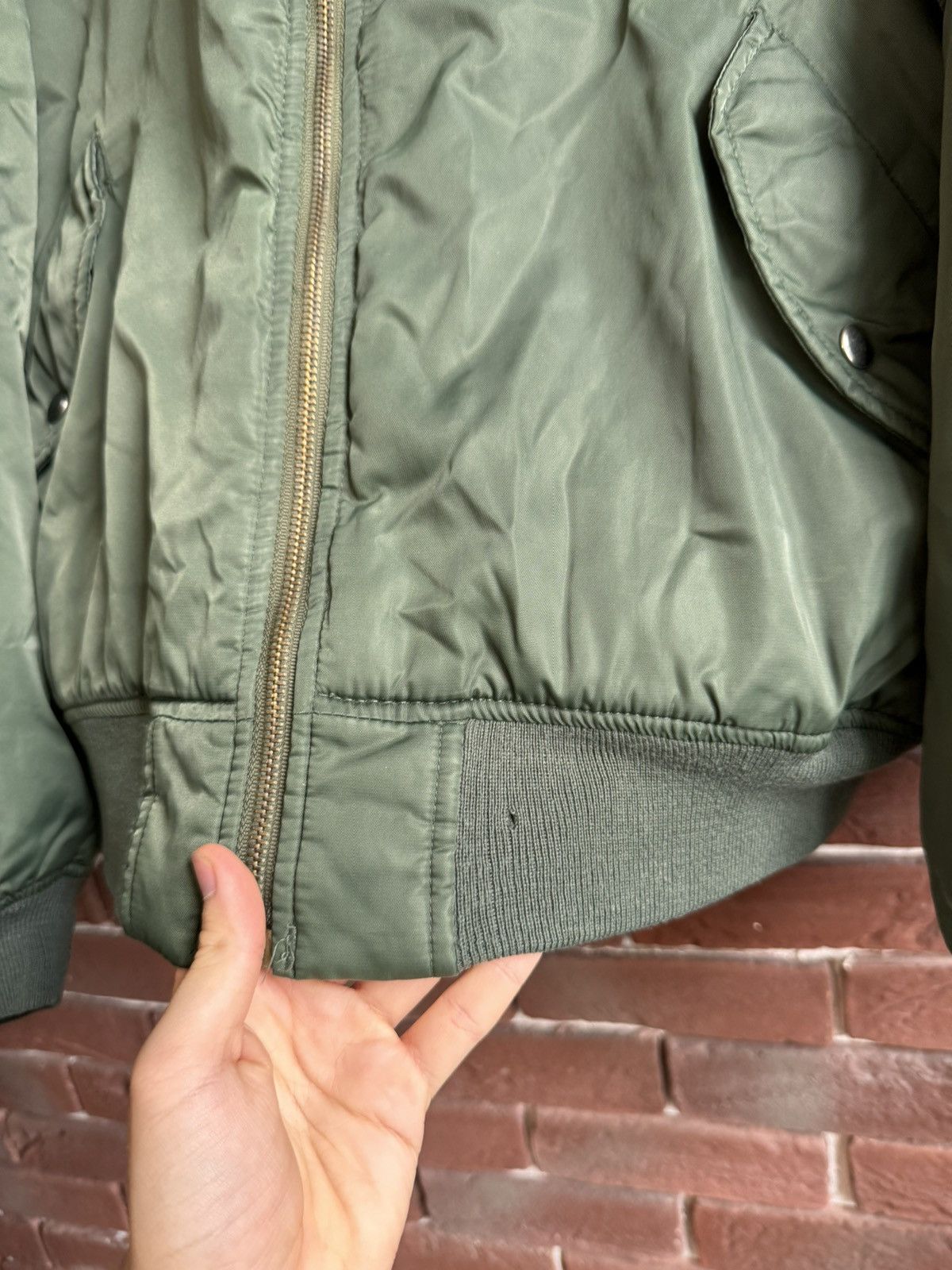 Vintage Ma1 Flyer Green Vintage Nylon Bomber Jacket Boxy Fit Rare Size US M / EU 48-50 / 2 - 3 Thumbnail