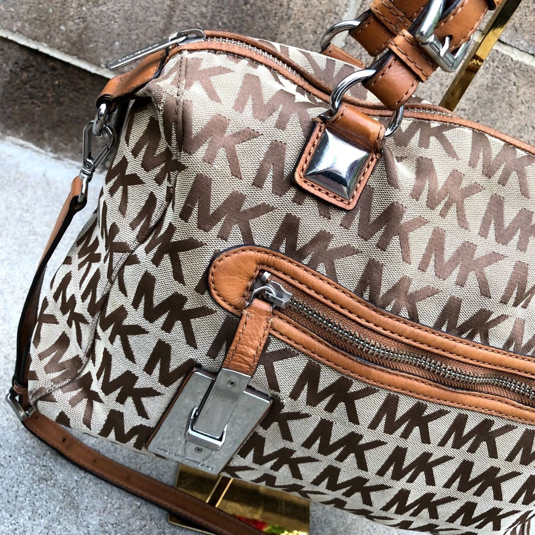 Michael Kors Michael Kors Bedford Crossbody Bag Canvas Leather Purse Brown Zipper Dome Monogram Women Large Size ONE SIZE - 3 Thumbnail