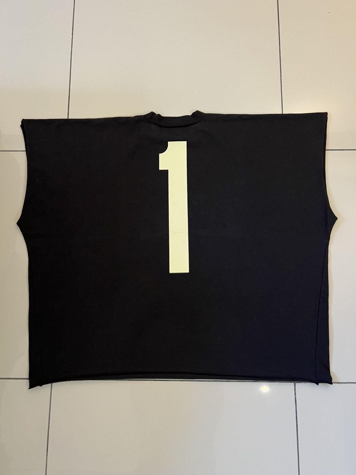 Yeezy Yeezy One Box Tee Black Size US XL / EU 56 / 4 - 2 Thumbnail