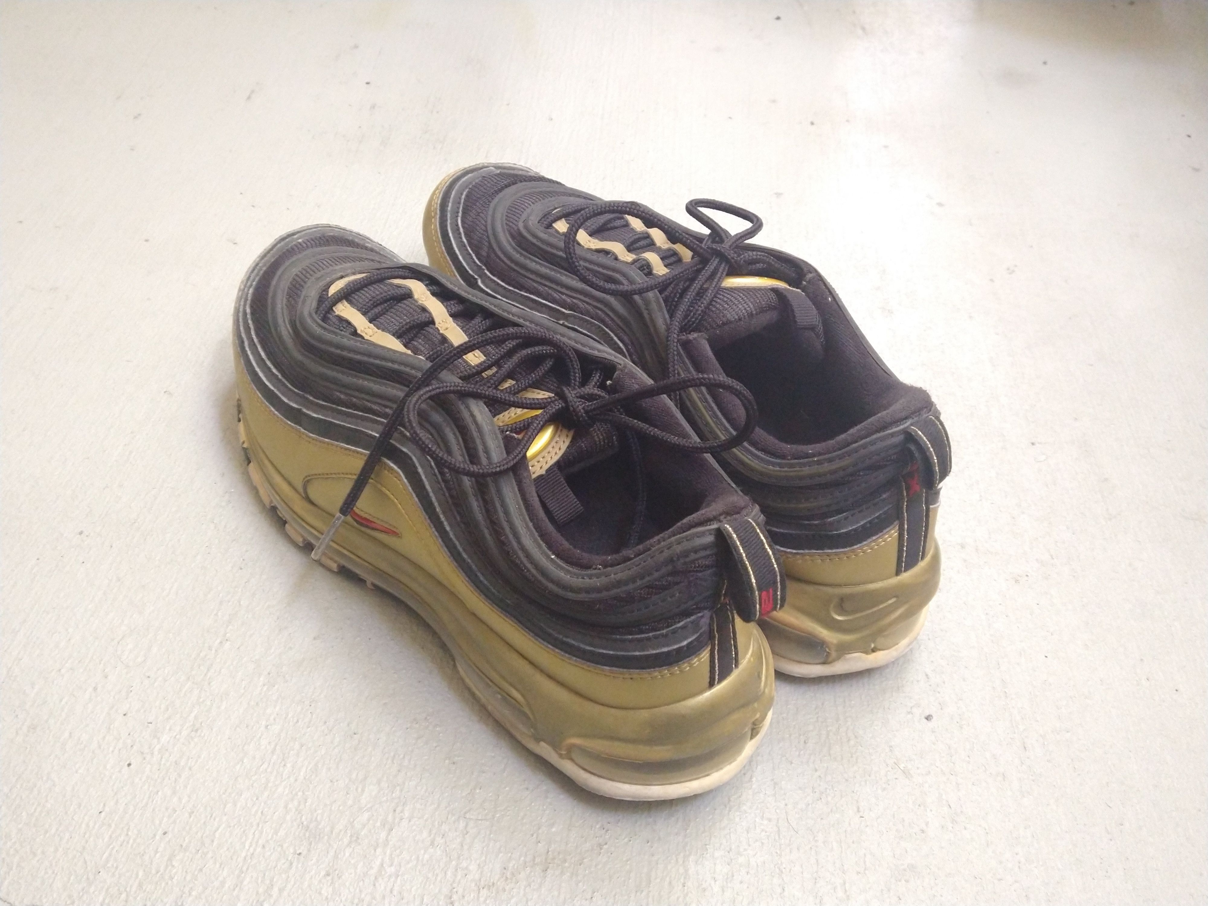 Nike Nike Air Max 97 QS Metallic Gold Size 11.5 AT5458-002 Size US 11.5 / EU 44-45 - 13 Thumbnail