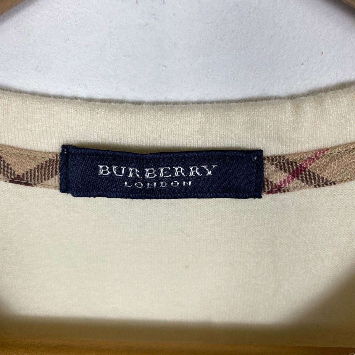 Burberry Vintage BURBERRY LONDON Henley Neck Tee Shirt Large Size Size US L / EU 52-54 / 3 - 7 Thumbnail