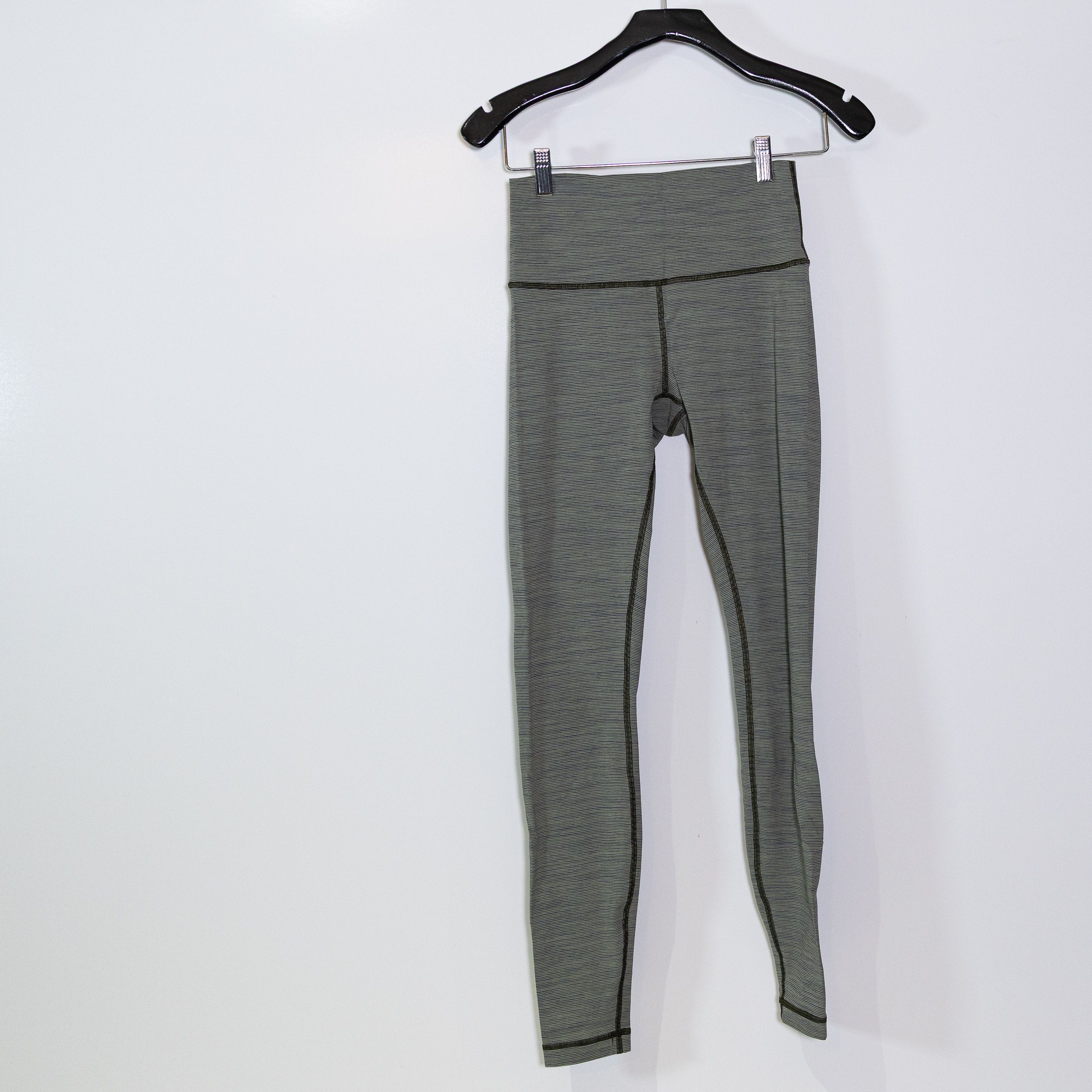 Lululemon Lululemon Wunder Under High Rise Tight Size 28" / US 6 / IT 42 - 1 Thumbnail