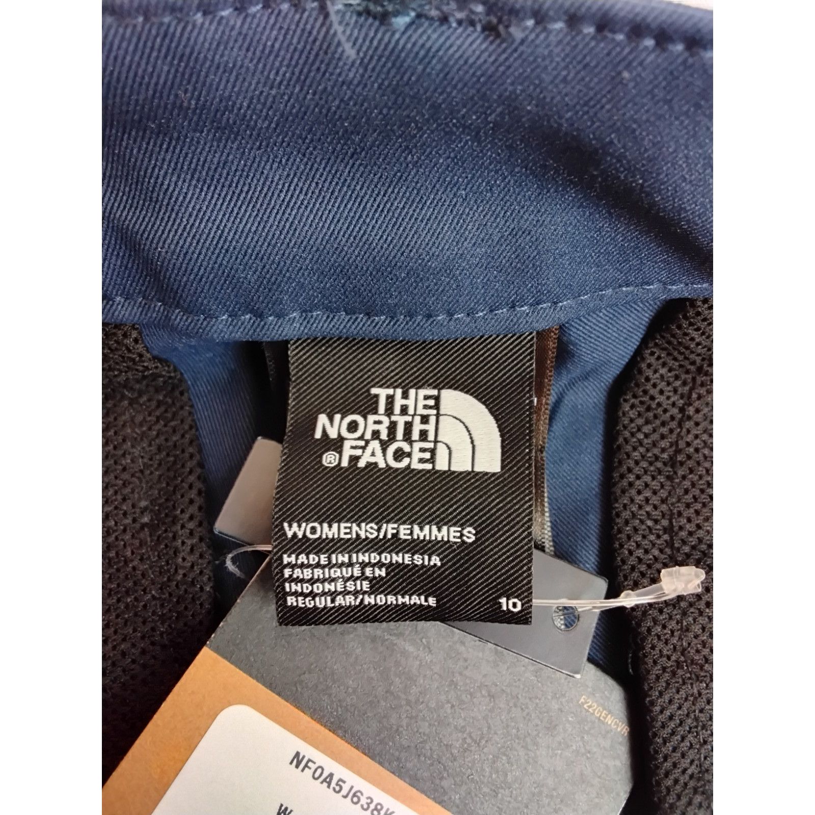 The North Face North Face Standard Tapered Pant Women's 10 30x29 Navy NWT Size 32" / US 10 / IT 46 - 10 Thumbnail