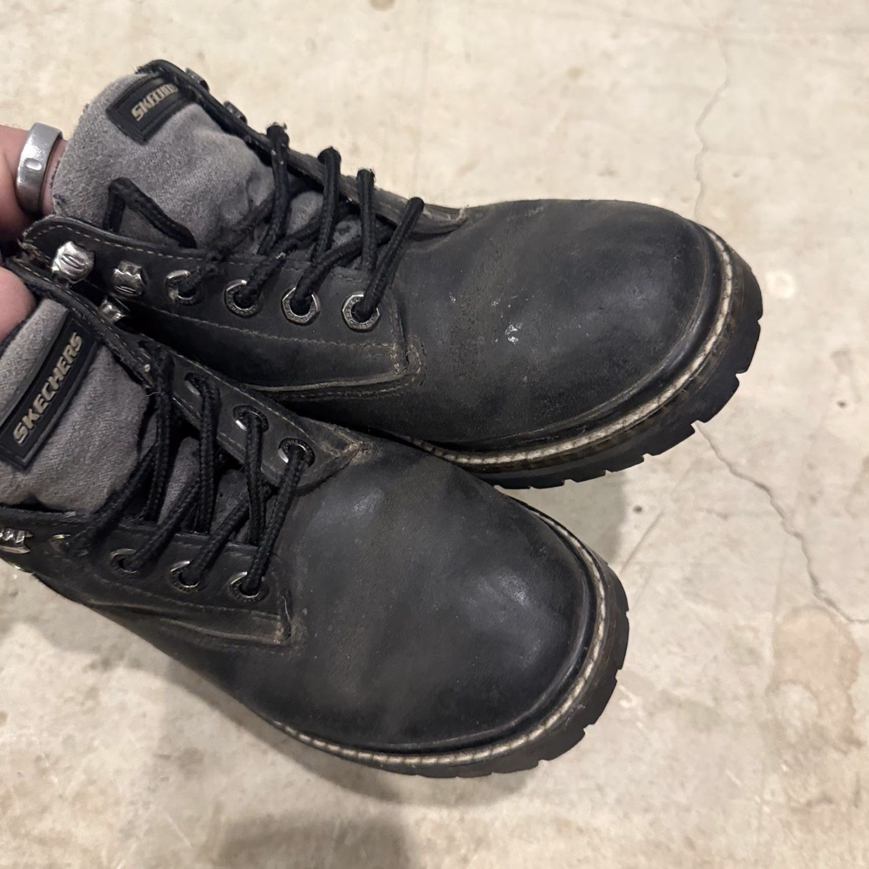 SKECHERS VINTAGE Skechers Boots Womens 6 Chunky Work Ankle Bootie 2620 Black Leather Lug Boots Mens? No, Womens Size US 6 / IT 36 - 4 Thumbnail