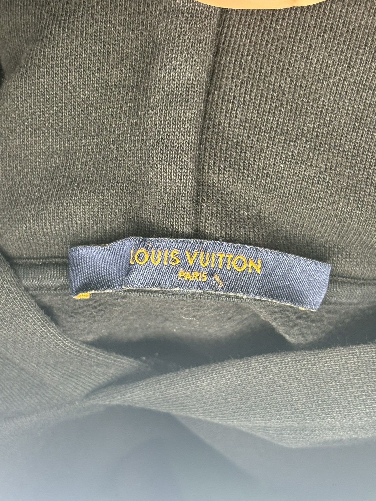 Louis Vuitton Louis Vuitton small logo hoodie Size US M / EU 48-50 / 2 - 8 Thumbnail