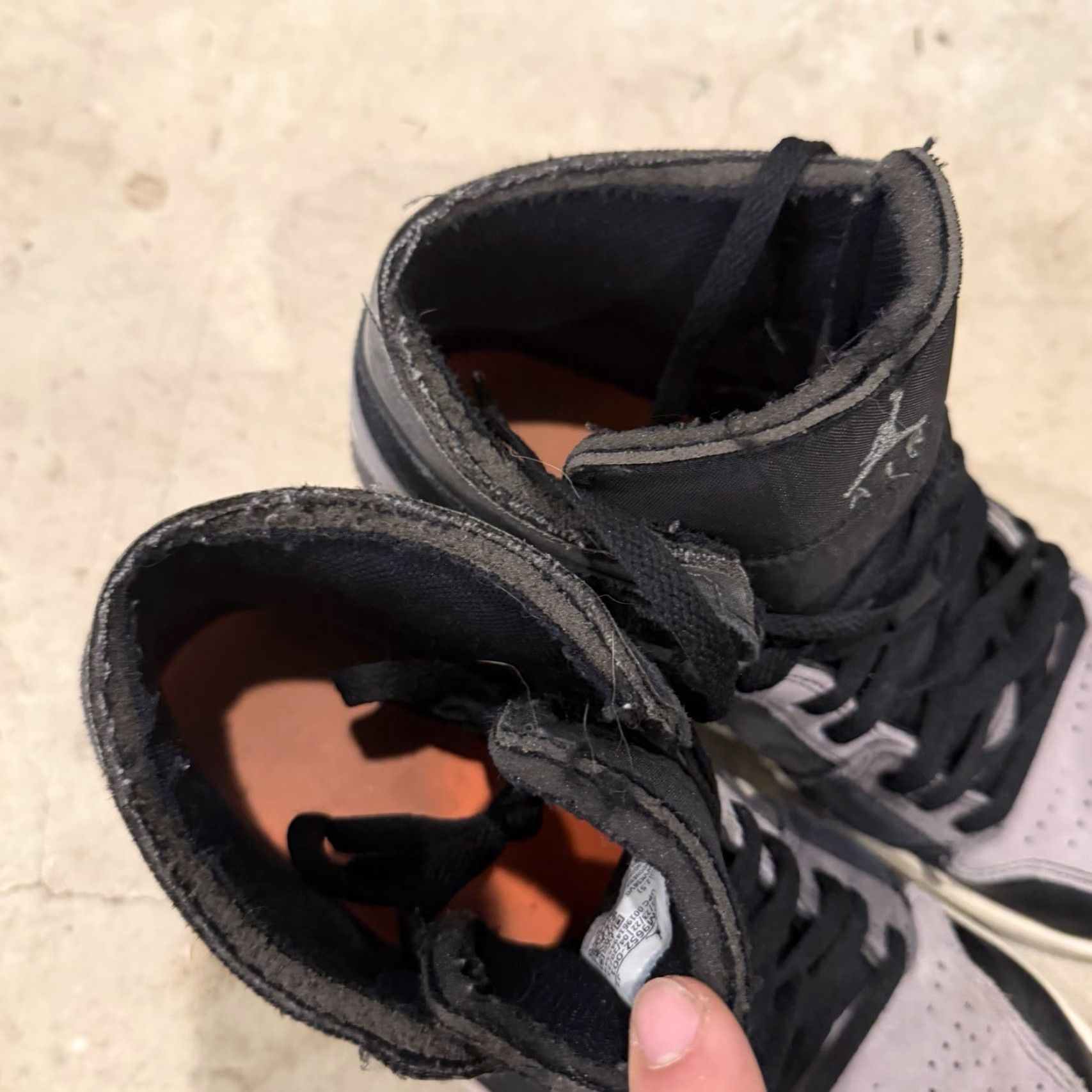 Jordan Brand Nike Air Jordan 1 Mid SE Craft ‘Inside Out’ Black Mens Size 9 Sneaker Casual 2022-05-10 0 Size US 9 / EU 42 - 4 Thumbnail
