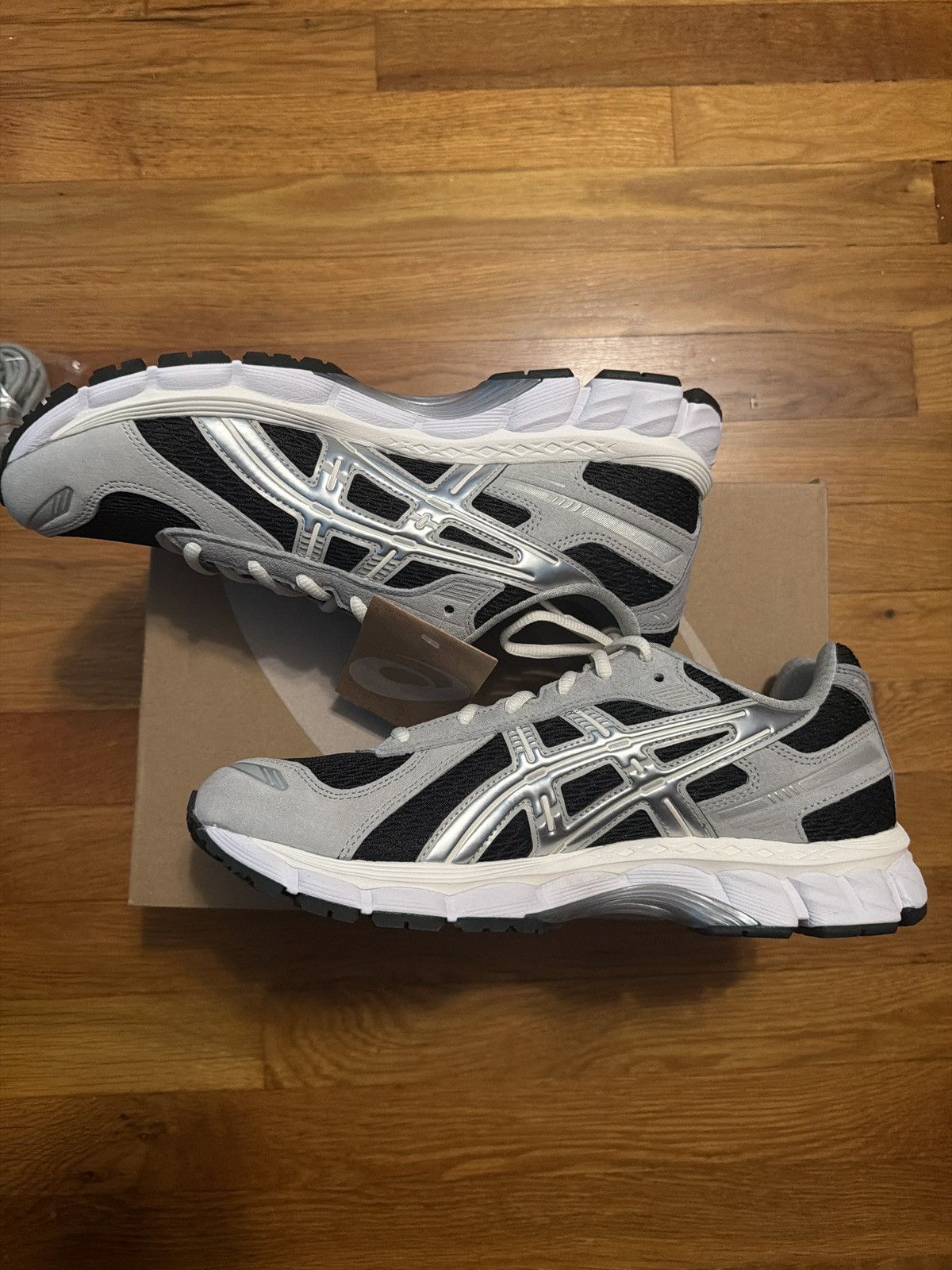 Asics × Kith Kith x Asics Gel Kayano 12.1 Peat Cream Size US 10 / EU 43 - 2 Thumbnail