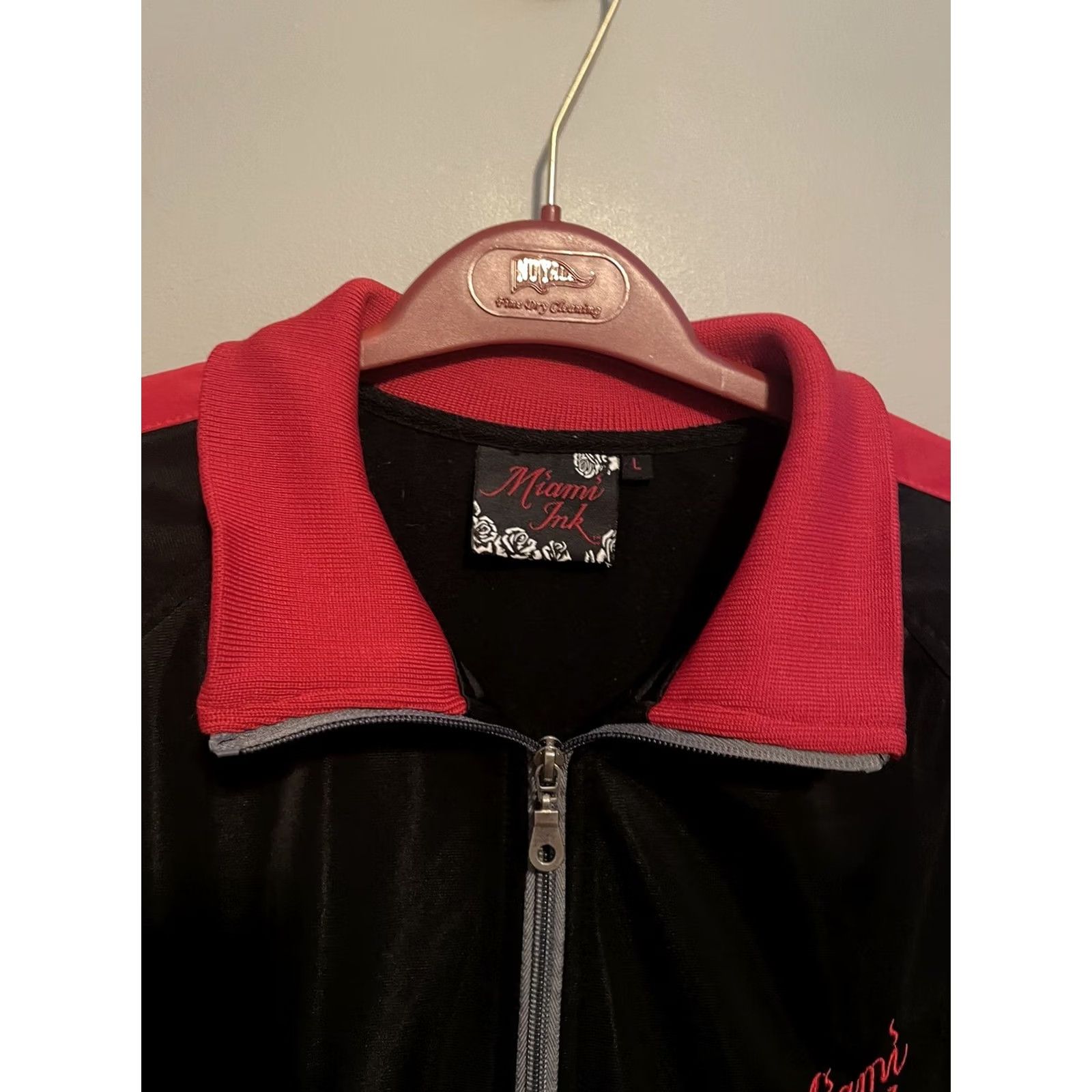 Vintage VINTAGE Miami Ink Tattoo Tiger Knife Men’s Hooded Jacket L Black Track Jacket Hooded Mens L Size US L / EU 52-54 / 3 - 3 Thumbnail