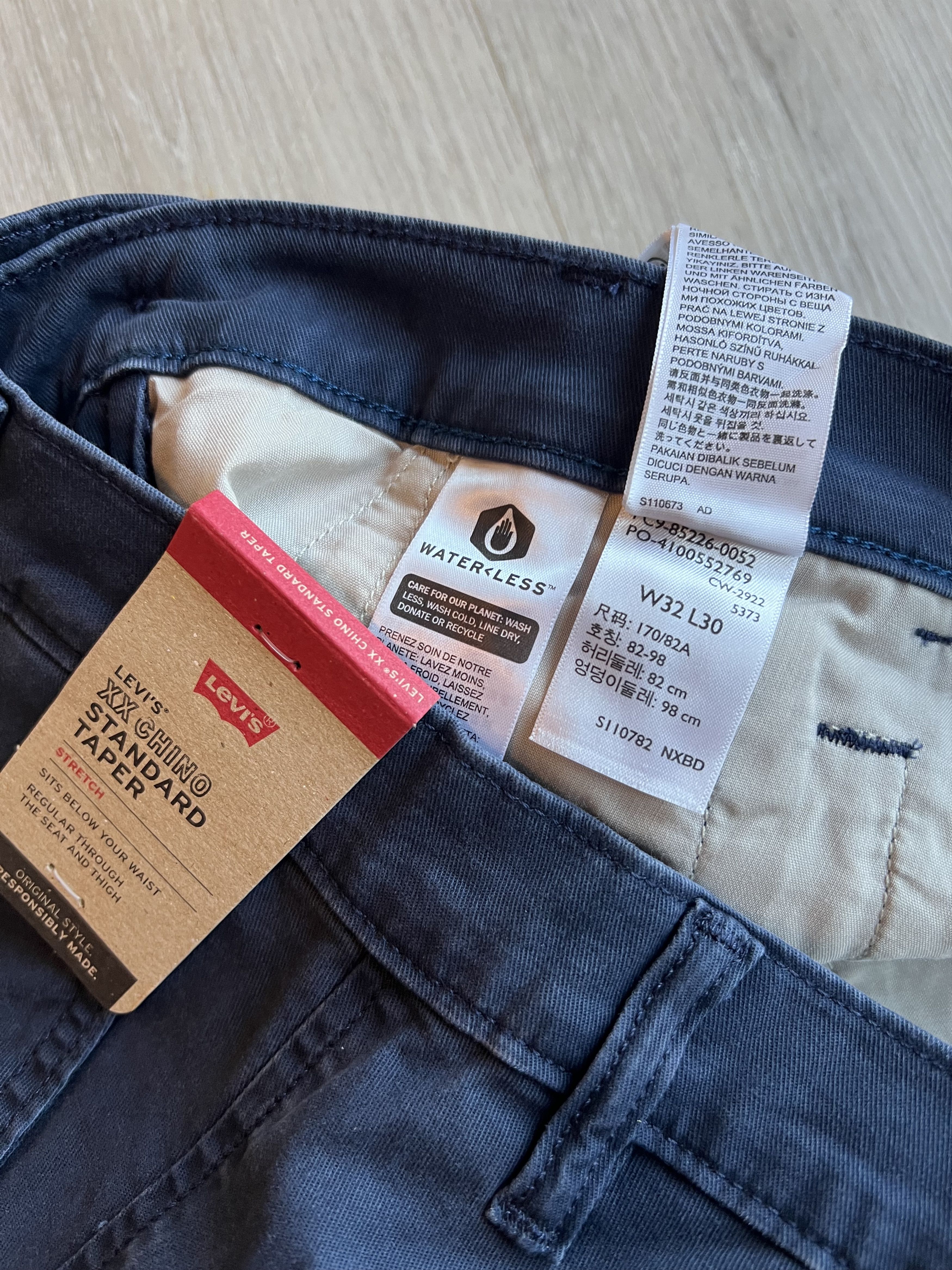 Levi's Standard fit Tapered Chino Pants / Navy Work Wear Size US 32 / EU 48 - 5 Thumbnail