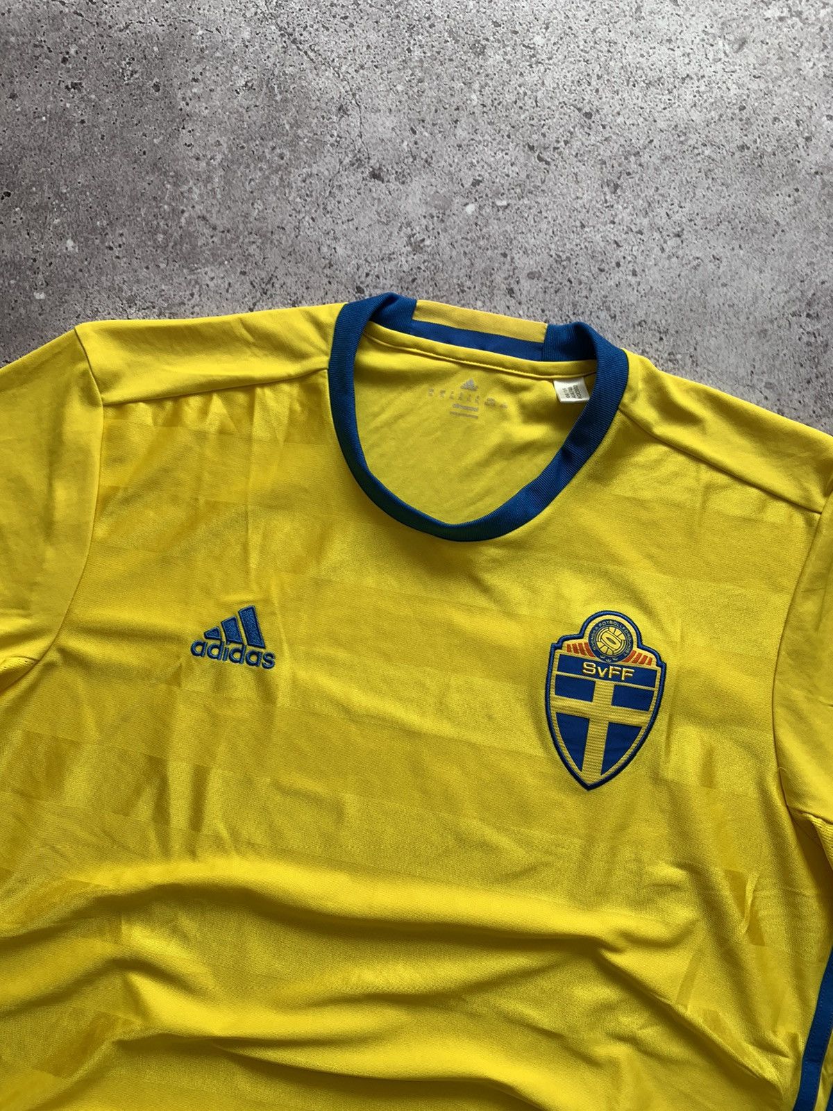 Vintage 🔥ADIDAS SWEDEN 2016 2017 SOCCER JERSEY Size US XL / EU 56 / 4 - 4 Thumbnail
