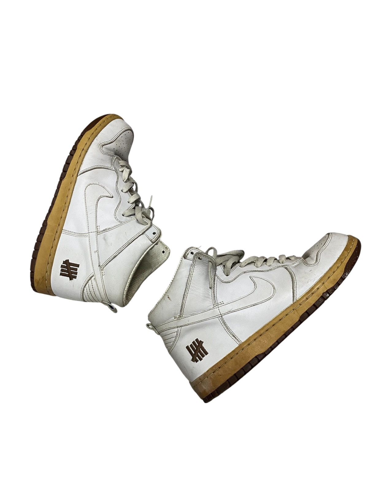 Nike × Undefeated Vintage nike dunk x undefeated shoes rare Size US 9 / EU 42 - 1 Thumbnail