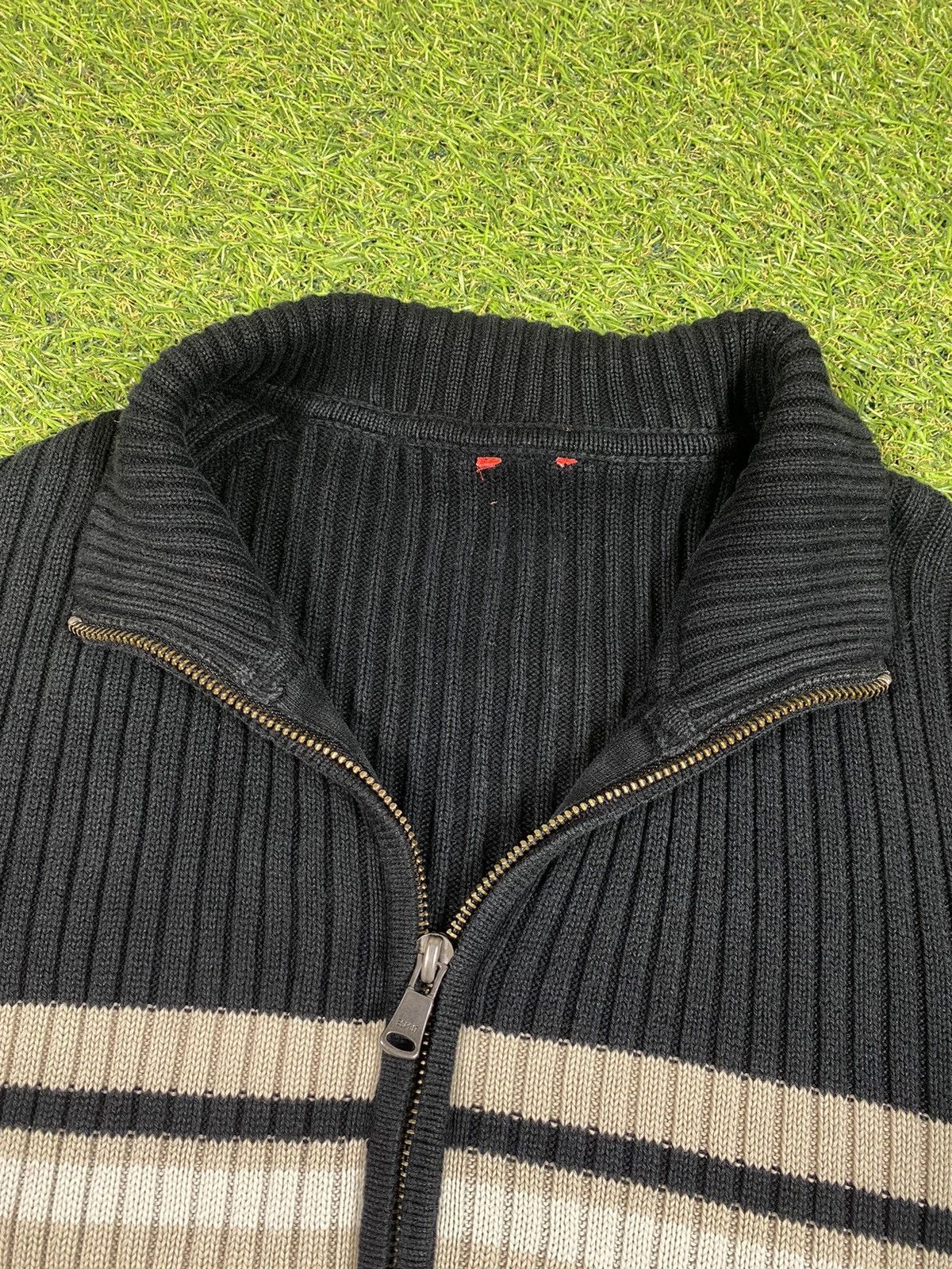 Japanese Brand Vintage 90s Japanese zip up hoodie streetwear style size L Size US L / EU 52-54 / 3 - 4 Thumbnail