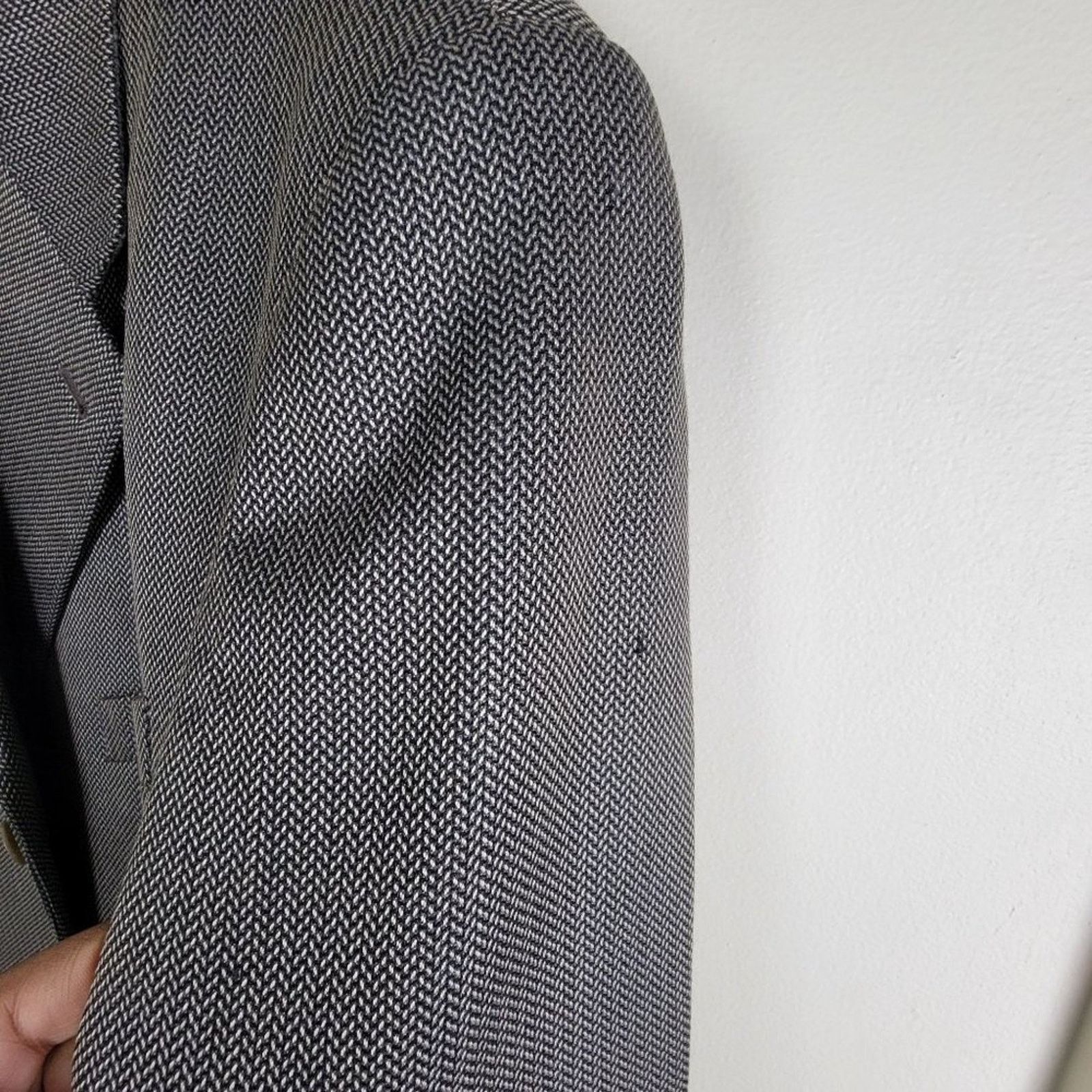 Armani Collezioni Armani Collezioni Herringbone Blazer Model Italy *Read* Size US L / EU 52-54 / 3 - 9 Thumbnail