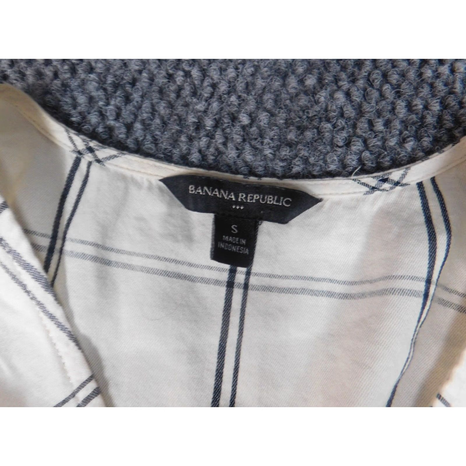 Banana Republic Banana Republic Womens Blouse Small Black beige plaid snap top classic knot Size S / US 4 / IT 40 - 5 Thumbnail