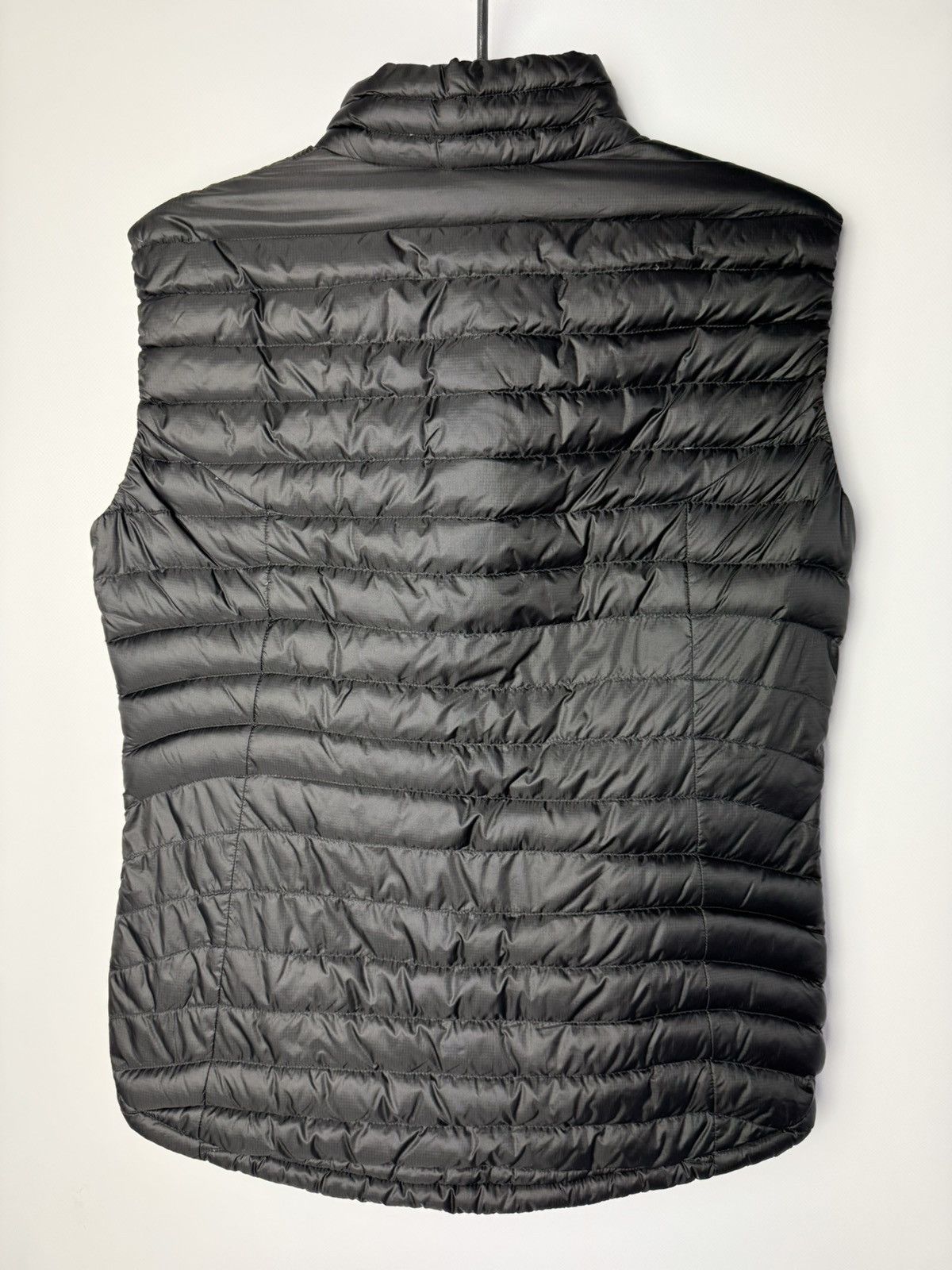 Rab RAB Pertex Microlight Puffer Vest size UK12 Size M / US 6-8 / IT 42-44 - 2 Thumbnail
