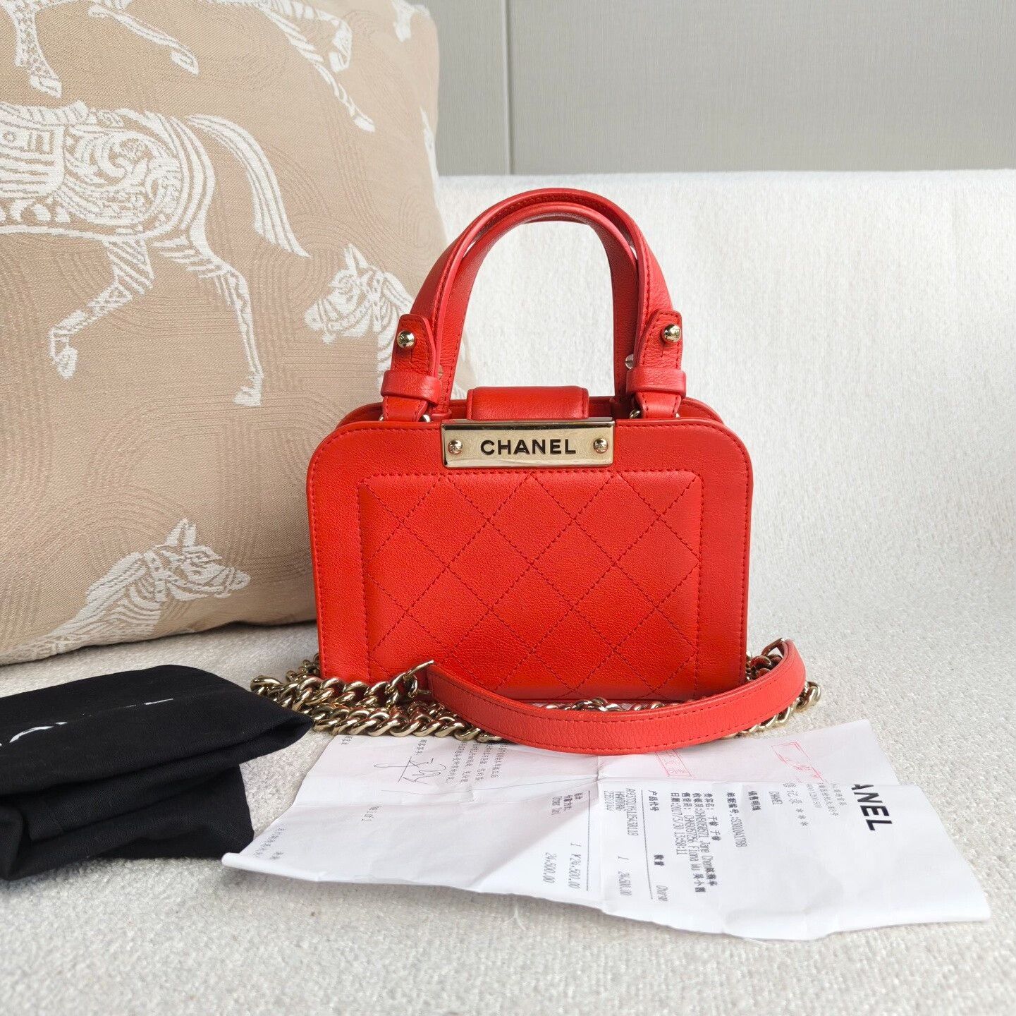Chanel Pre-loved Bag Very good condition Size ONE SIZE - 1 Thumbnail