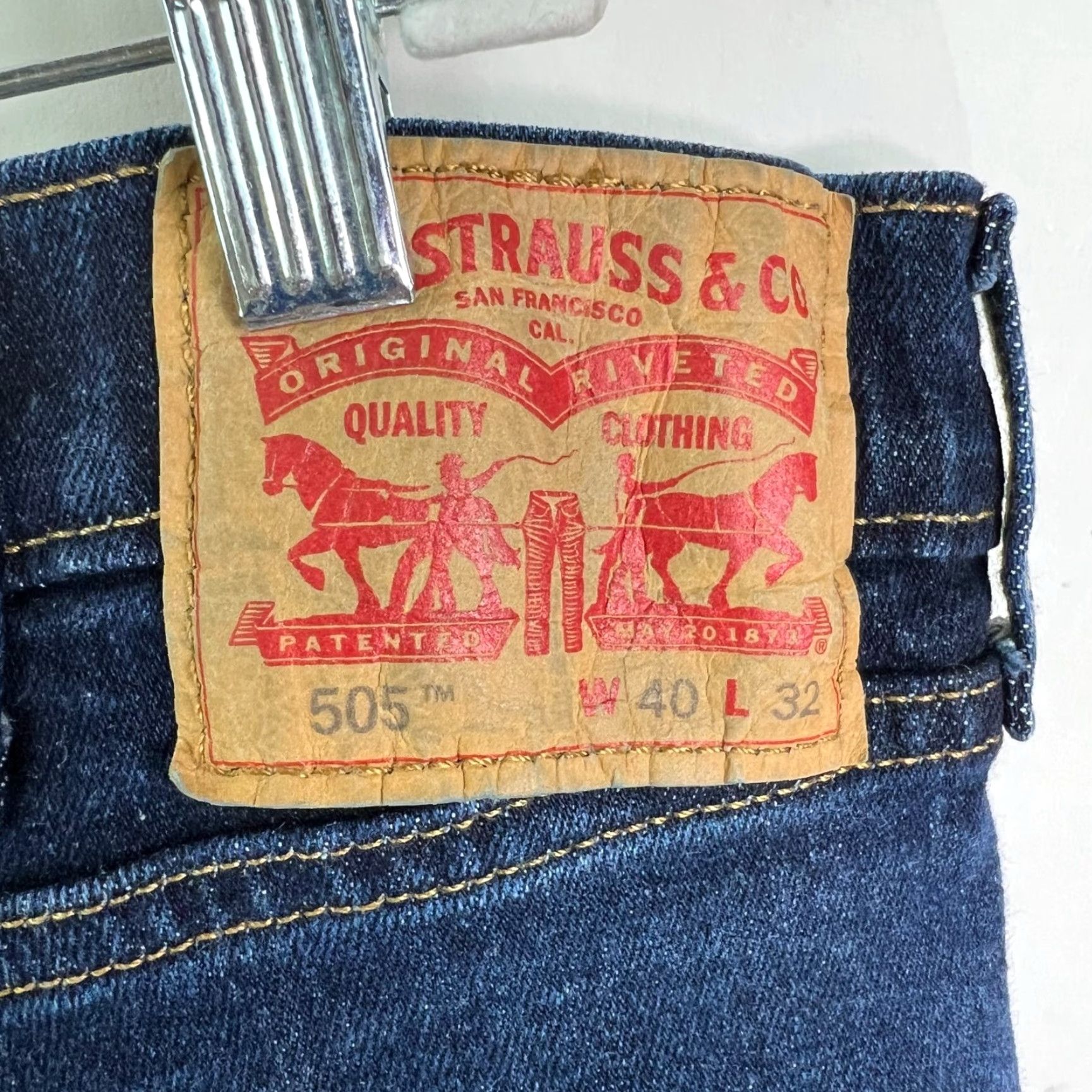 Levi's Levi's 505 Classic Regular Straight Jeans Men's Size 40 Blue Dark Wash 40X32 Size US 40 / EU 56 - 4 Thumbnail