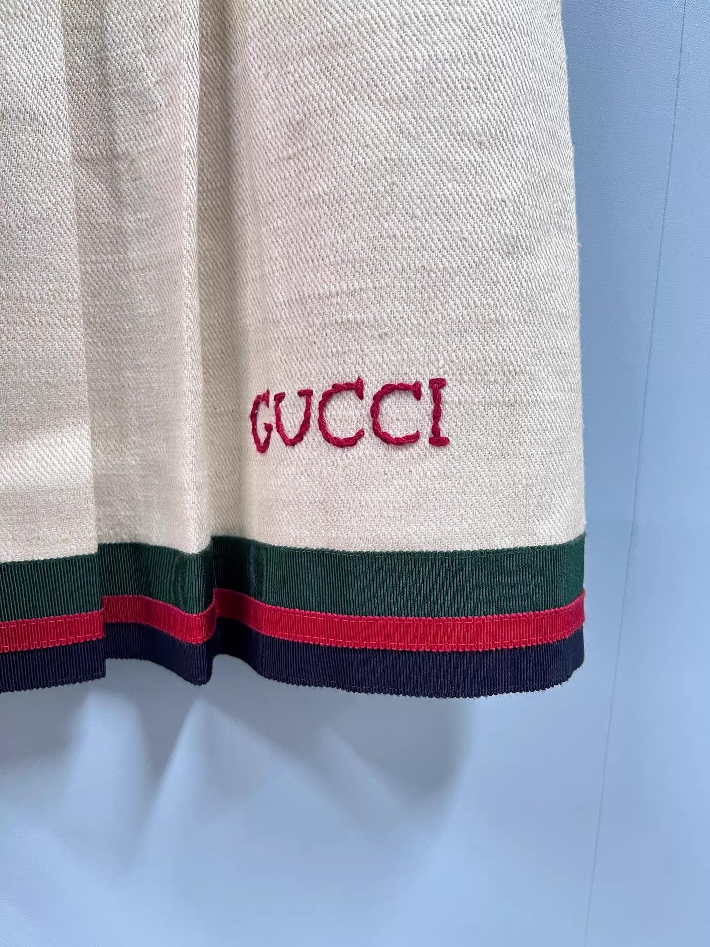 Gucci Gucci White GG Logo Linen Pleated Skirt 38 Size 26" / US 2 / IT 38 - 6 Thumbnail