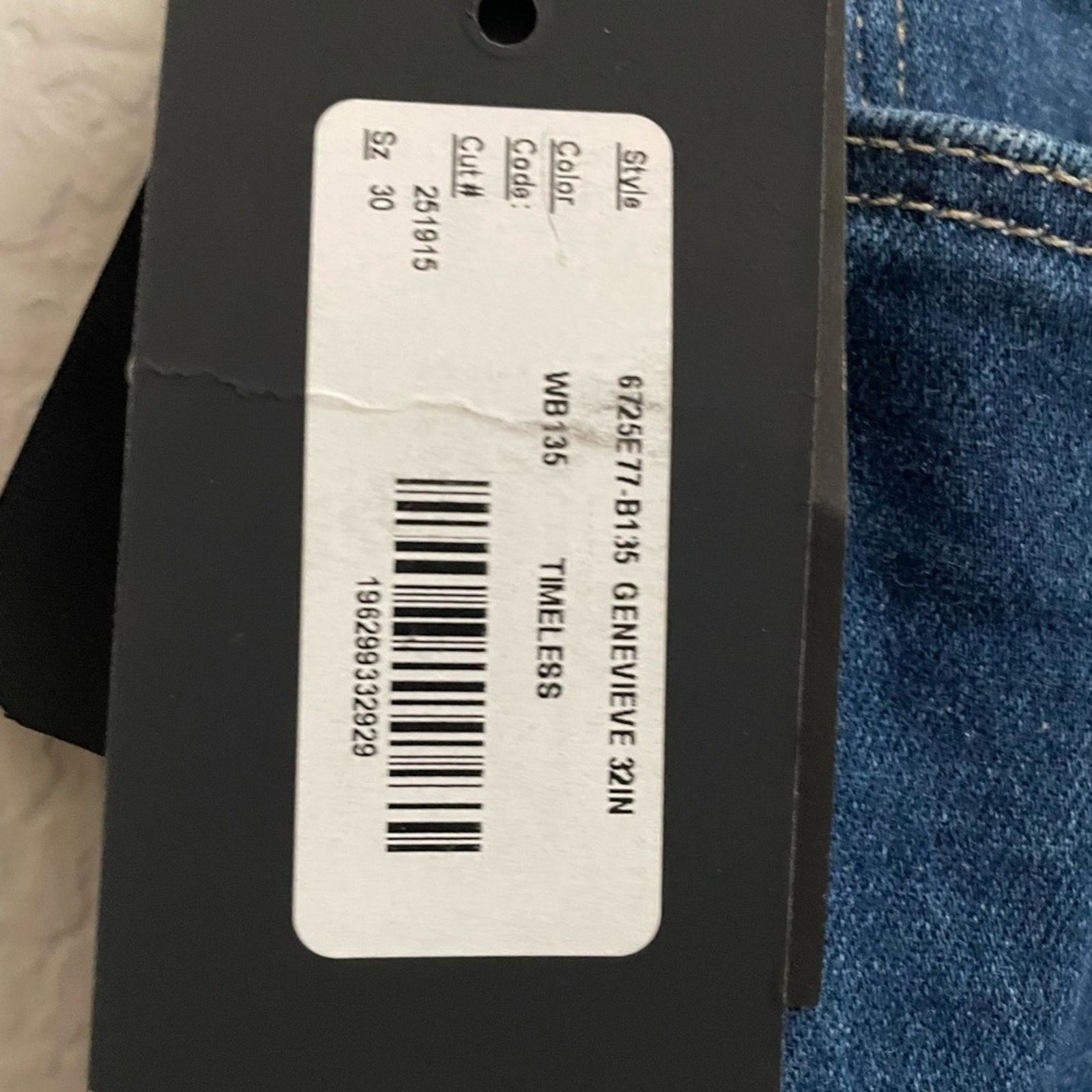 Paige Paige Genevieve Flare Jeans denim Women W32X32L Size 32" / US 10 / IT 46 - 11 Thumbnail