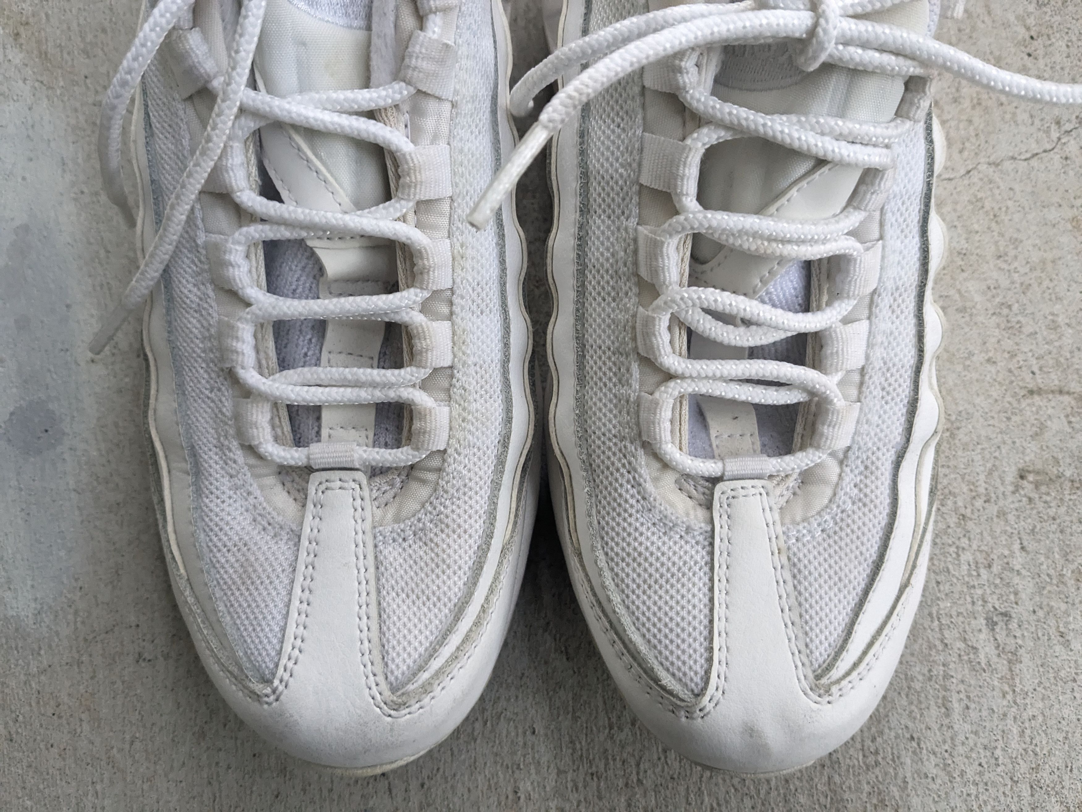 Nike Nike Air Max 95 Recraft GS ‘Triple White’ 7Y CJ3906-100 Size US 7 / EU 40 - 5 Thumbnail