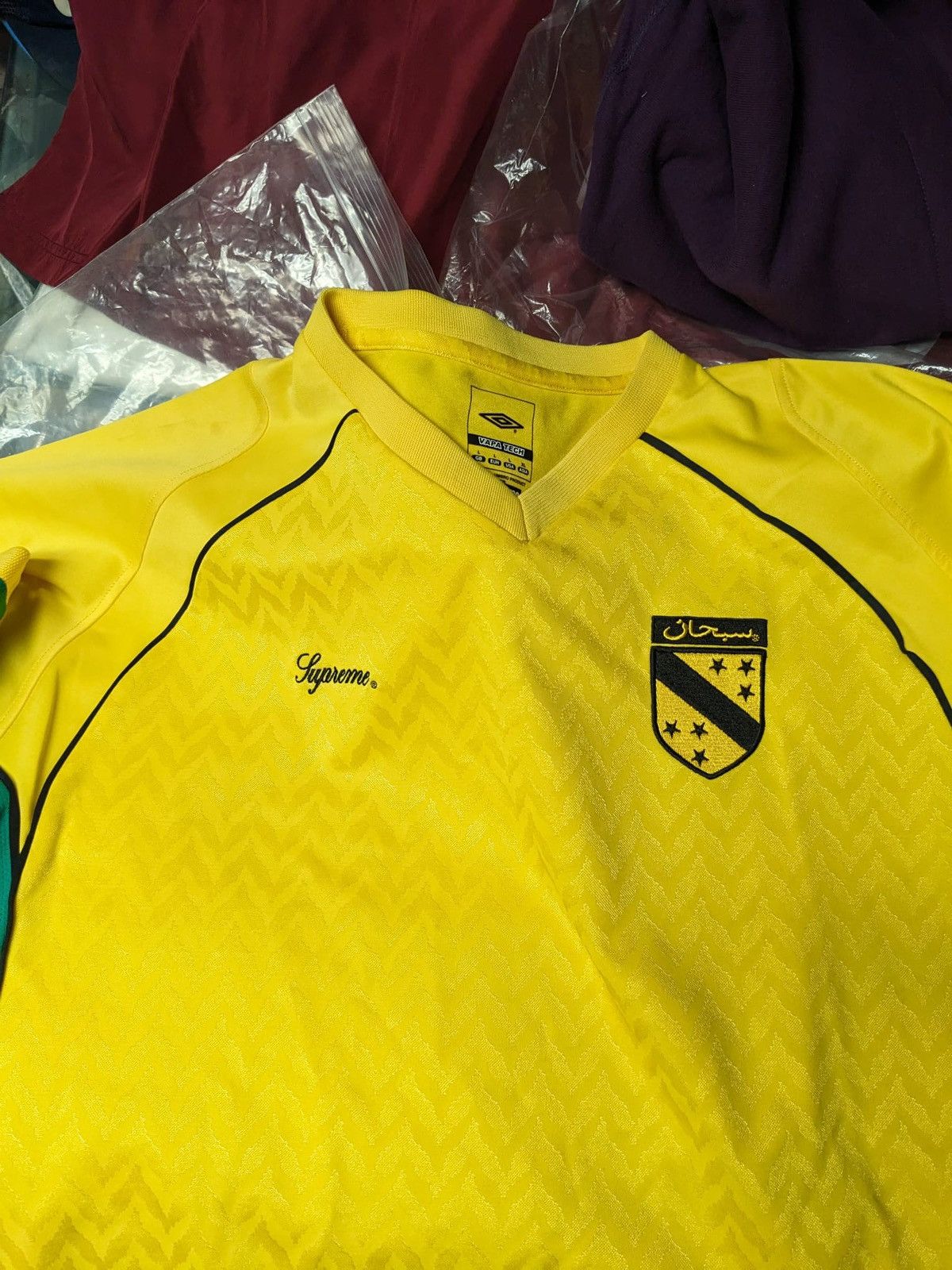 Supreme SS05 Supreme Umbro Arabic Logo Soccer Jersey L Size US L / EU 52-54 / 3 - 12 Thumbnail
