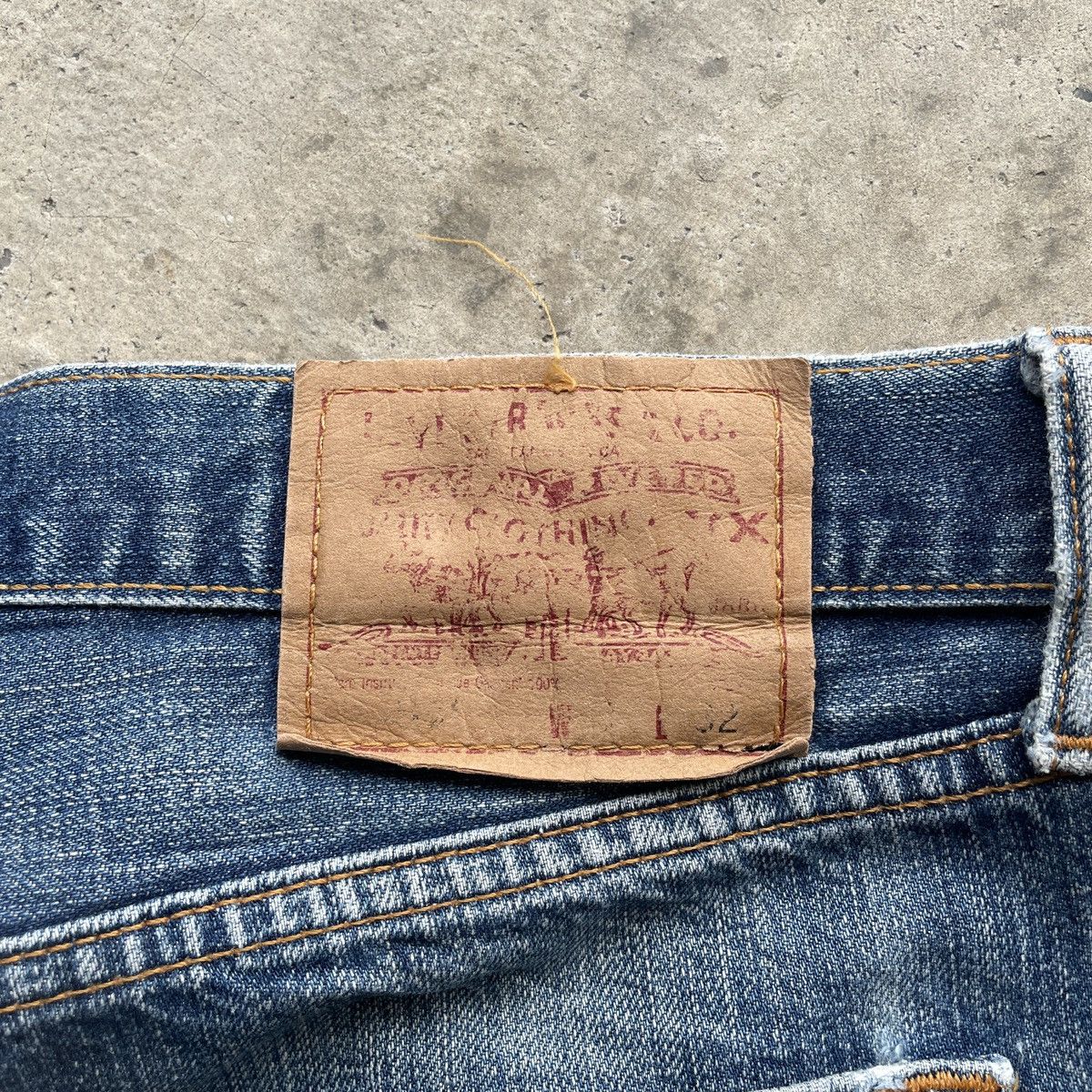 Levi's Vintage Clothing Vintage Levi’s 501 Ripped Faded Distressed Jeans Pants Denim Size US 35 - 11 Thumbnail
