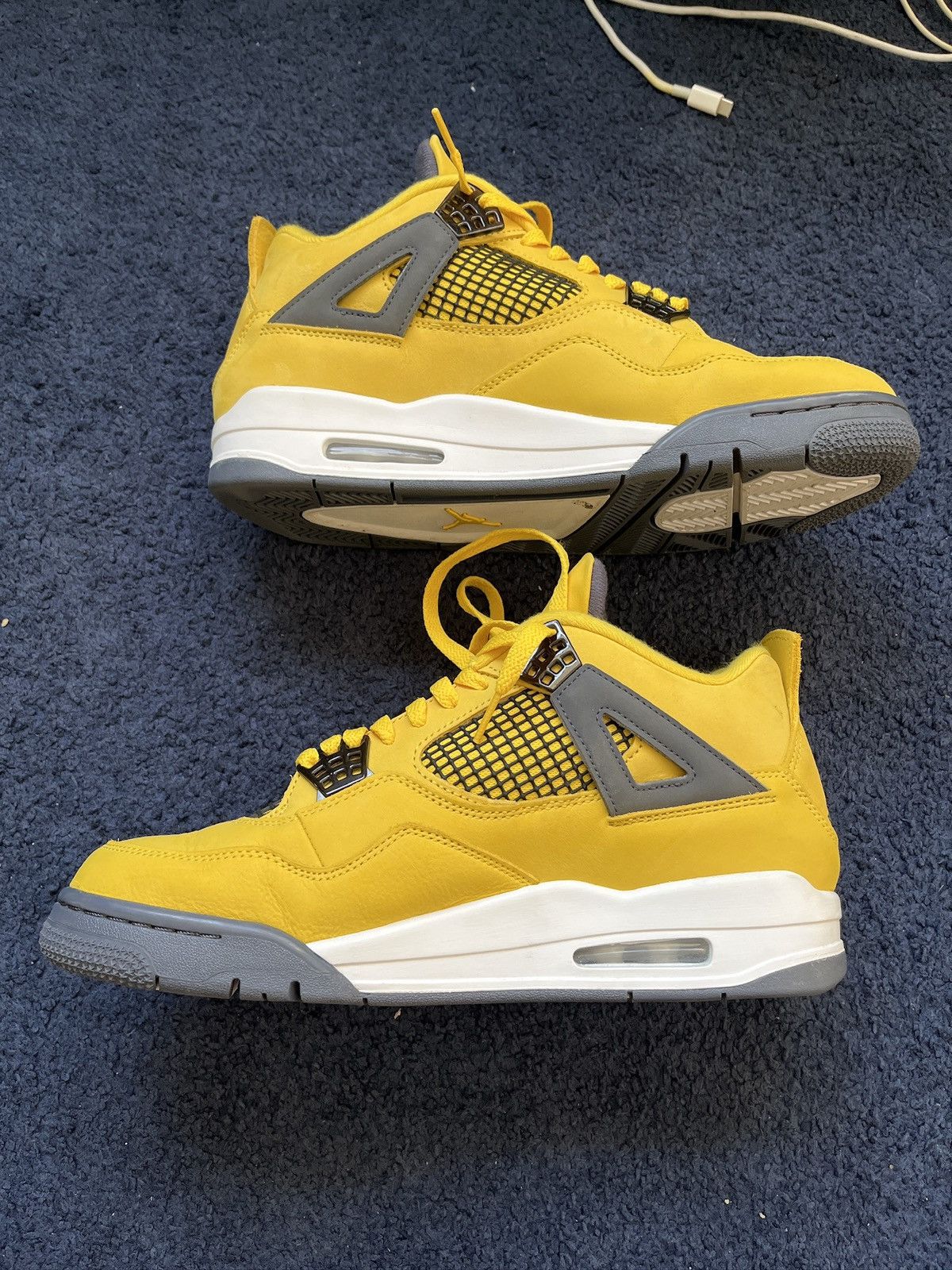 Jordan Brand Jordan 4 Retro Lightning Size US 10 / EU 43 - 1 Thumbnail