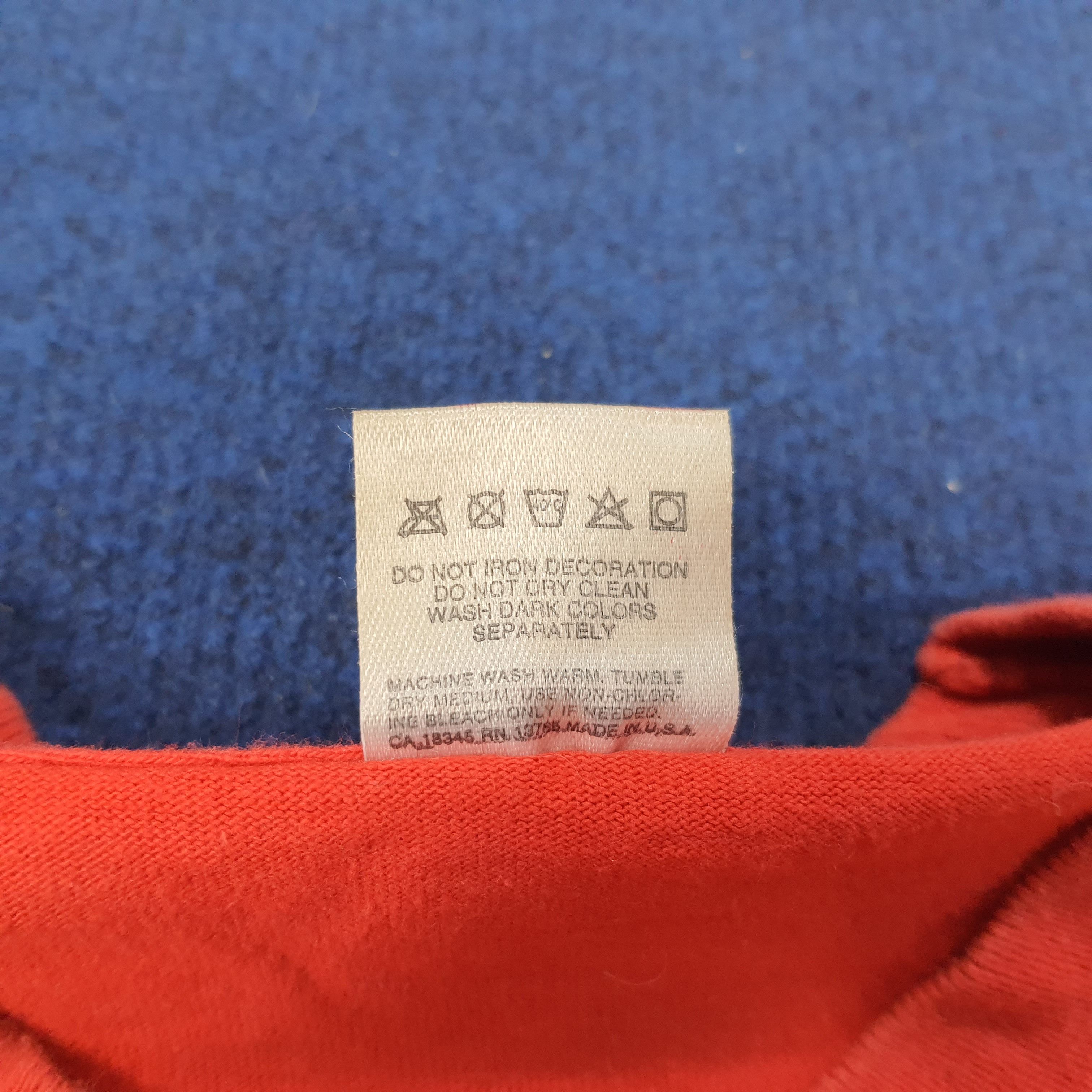 Ferrari × Vintage Vintage Ferrari Center Logo Motorsports Tshirt Size US XL / EU 56 / 4 - 6 Thumbnail