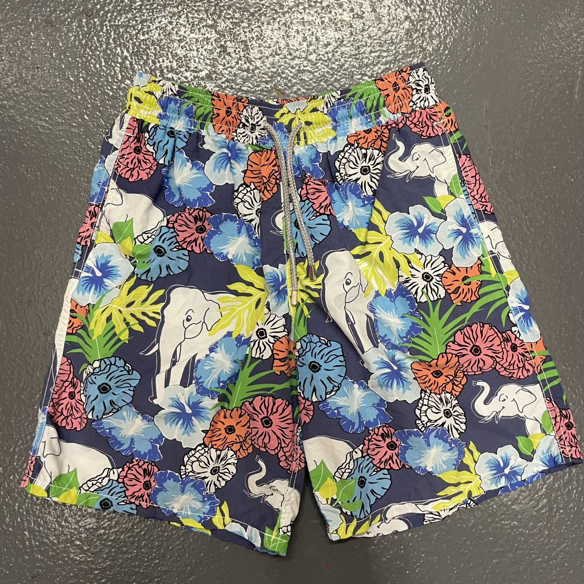 Vilebrequin Swim Trunks Shorts Floral Elephant Tiger Size US 32 / EU 48 - 1 Thumbnail
