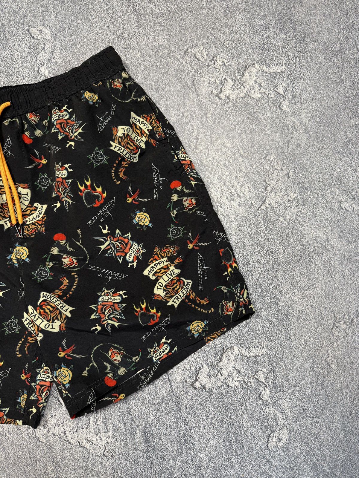Ed Hardy Ed Hardy Shorts Monogram Size US 34 / EU 50 - 3 Thumbnail