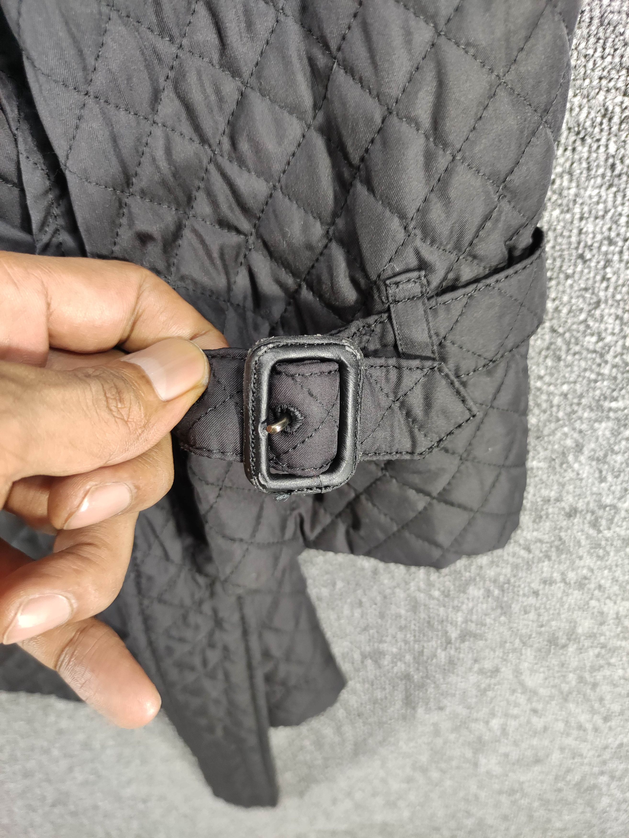 Burberry Vintage Burberry London Quilted Belted Jacket Zipper Size XS / US 0-2 / IT 36-38 - 2 Thumbnail