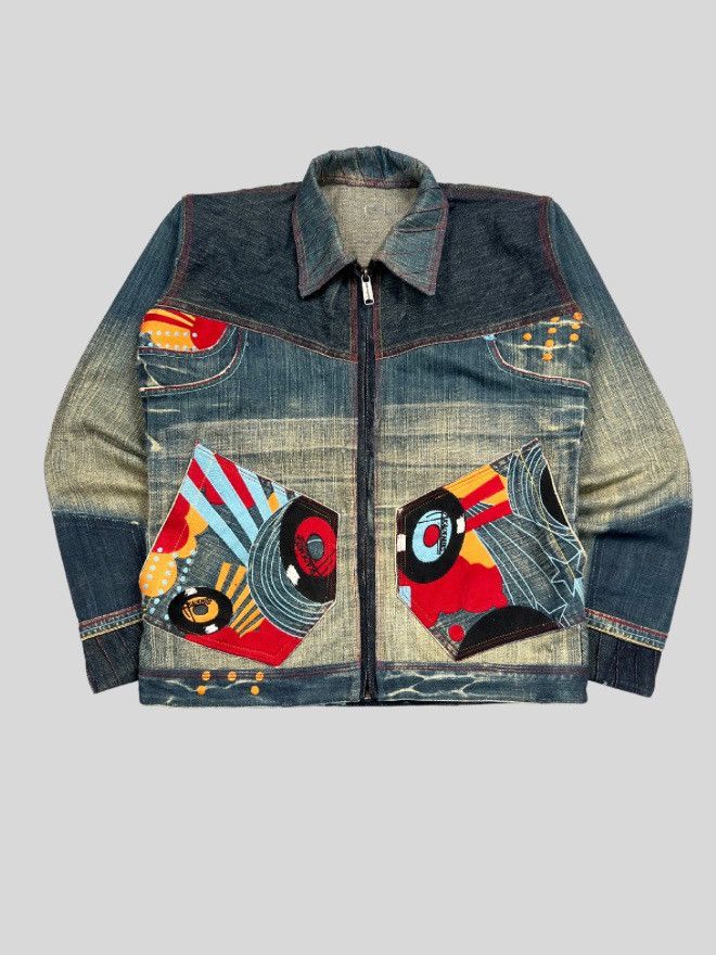 Vintage custom of embroidery denim jacket
