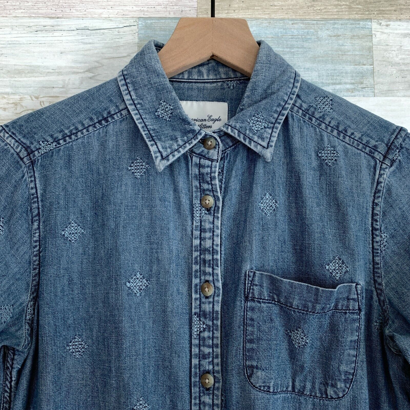 American Eagle Outfitters American Eagle Embroidered Denim Shirt Blue Boho Womens XS Size XS / US 0-2 / IT 36-38 - 2 Thumbnail