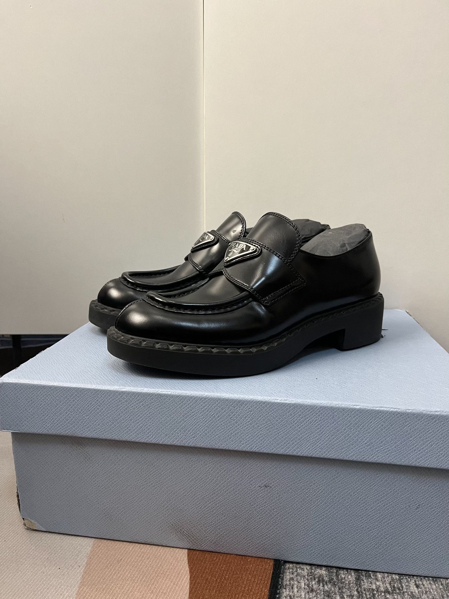 Prada Prada Casual Black Lowtop Sneakers 35 Women Size US 5 / IT 35 - 1 Thumbnail