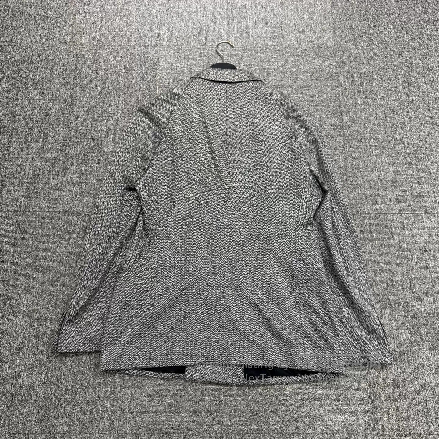 Giorgio Armani Giorgio Armani Double-Breasted Coat. Size US M / EU 48-50 / 2 - 5 Thumbnail