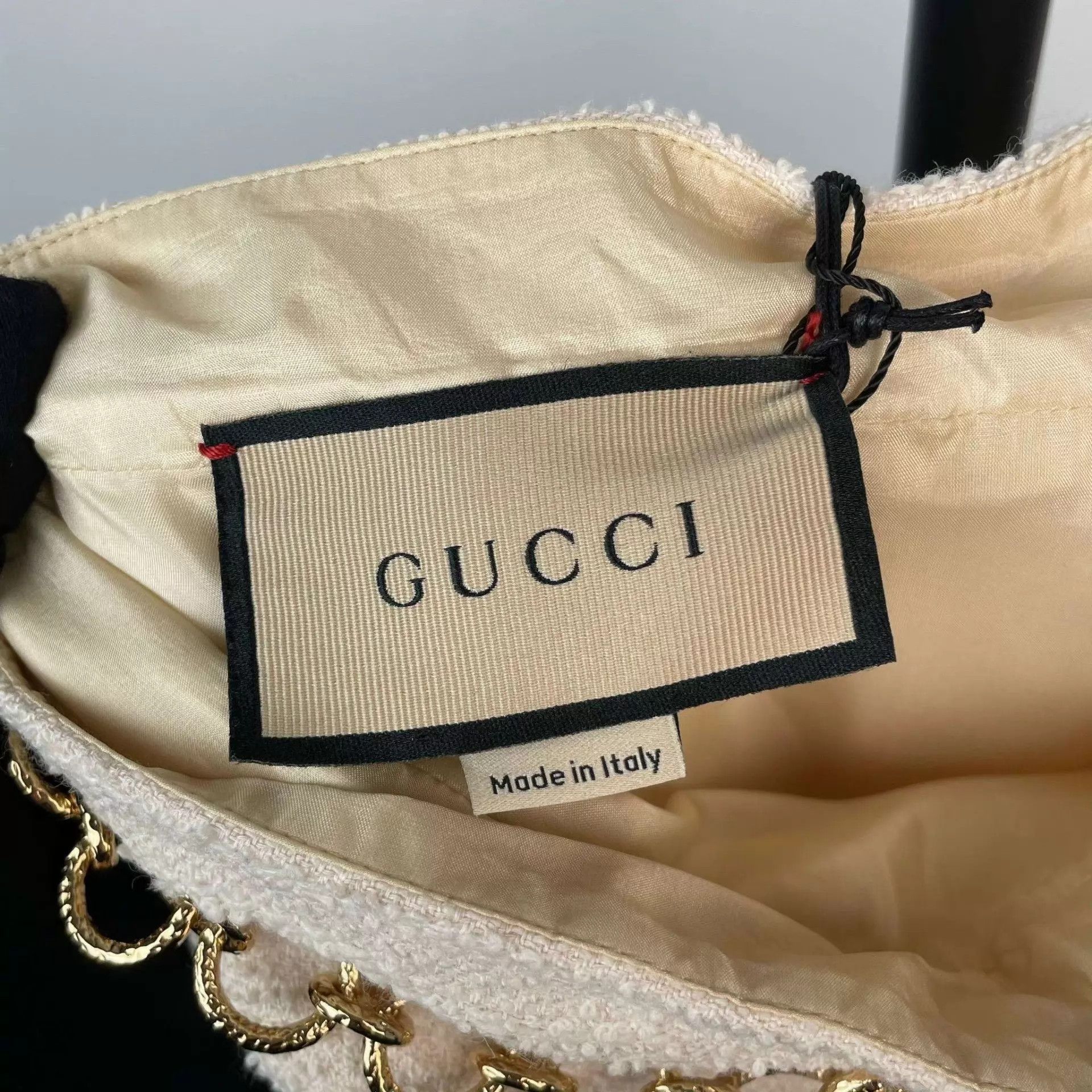 Gucci Gucci white chain skirt 38 new with tags Size 26" / US 2 / IT 38 - 3 Thumbnail