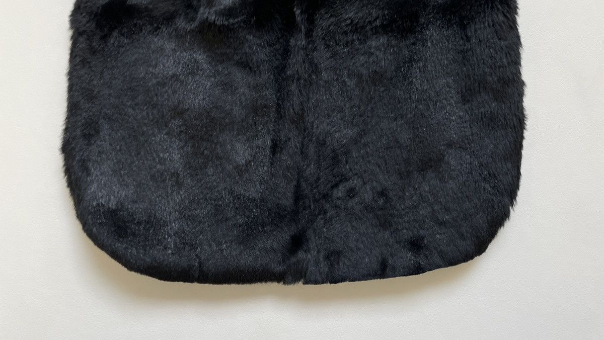Prada A/W 2000 Black Sheep Fur Hand Bag Size ONE SIZE - 6 Thumbnail