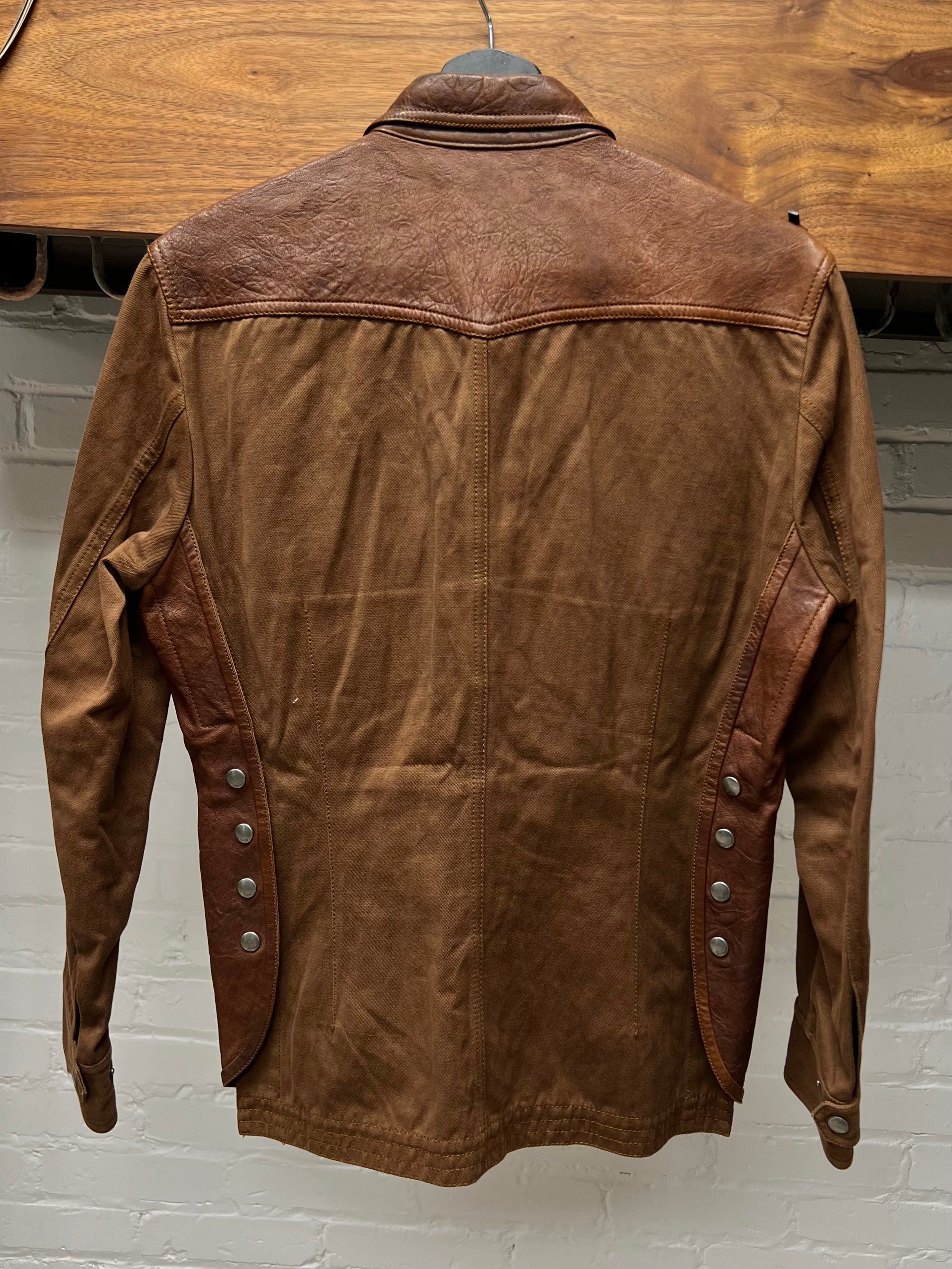 Gucci 2000s Gucci Collared Leather Western Button Snap Shirt Size US S / EU 44-46 / 1 - 3 Thumbnail
