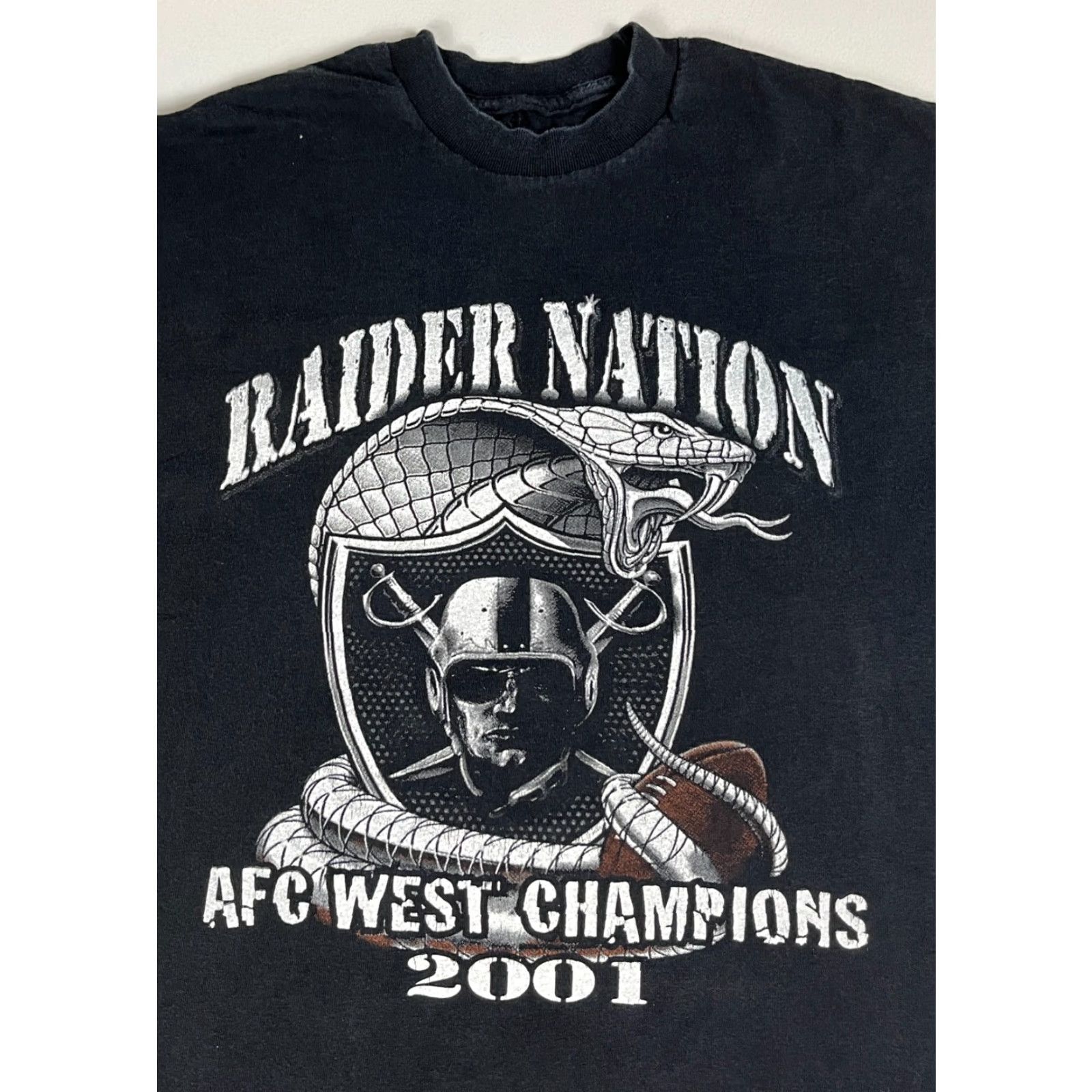 Champion VINTAGE Raiders Nation Oakland Raiders 2001 AFC West Champions T-shirt Sz M Men Short Sleeve Crew Neck Black Sports Double-Sided Size US M / EU 48-50 / 2 - 4 Thumbnail