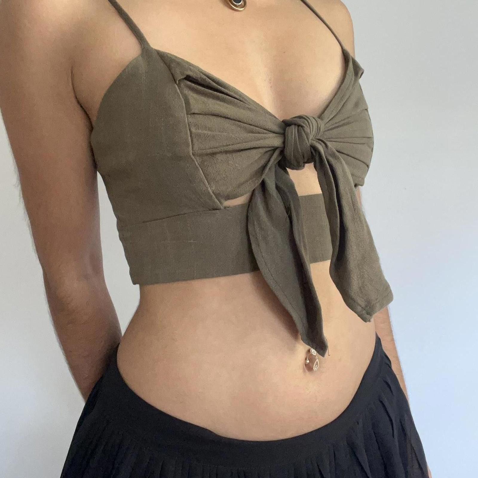Other Khaki green tie front crop top, made for a night out Size S / US 4 / IT 40 - 2 Thumbnail