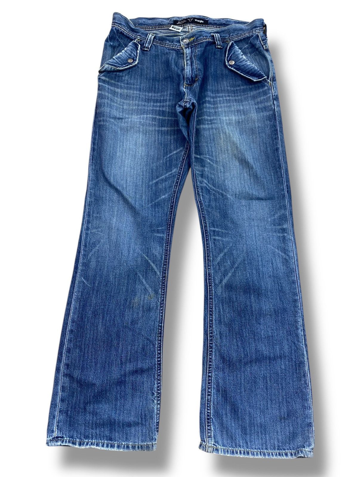 Wrangler Wrangler Brand Whiskers Blue Wash Style Bootcut Jeans Size US 32 / EU 48 - 1 Thumbnail