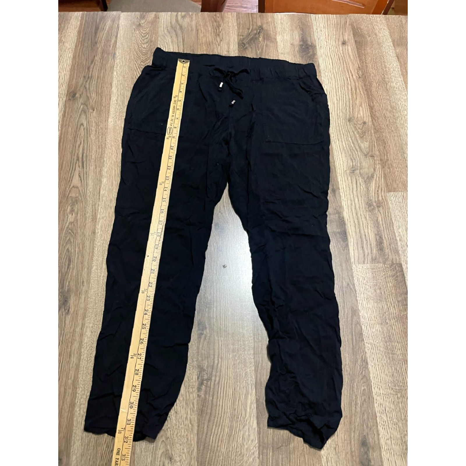 Old Navy Old Navy Pants Women's Medium Black Tie Waist Capri Regular Inseam 23 in Casual 32 in Waist Size 32" / US 10 / IT 46 - 6 Thumbnail