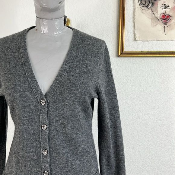Burberry Burberry Brit Cashmere Gray V Neck Cardigan Sweater Size M / US 6-8 / IT 42-44 - 2 Thumbnail