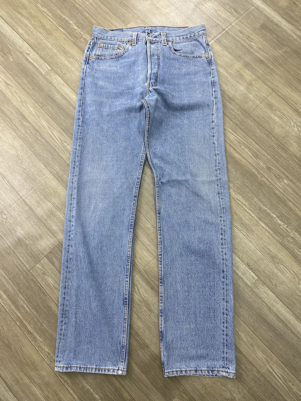 Levi's Vintage Clothing 🇺🇸1990s Vintage Levis 501 USA Straight 33x36 Light Blue Jeans Size US 30 / EU 46 - 1 Thumbnail