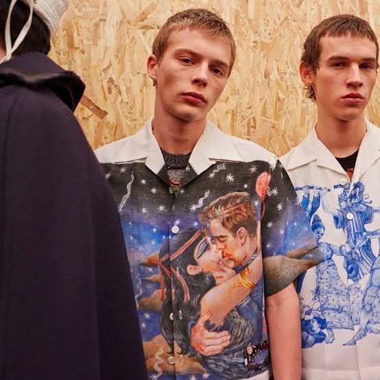 Prada AW16 Prada ‘Impossible Love’ Shirt Size US S / EU 44-46 / 1 - 8 Thumbnail