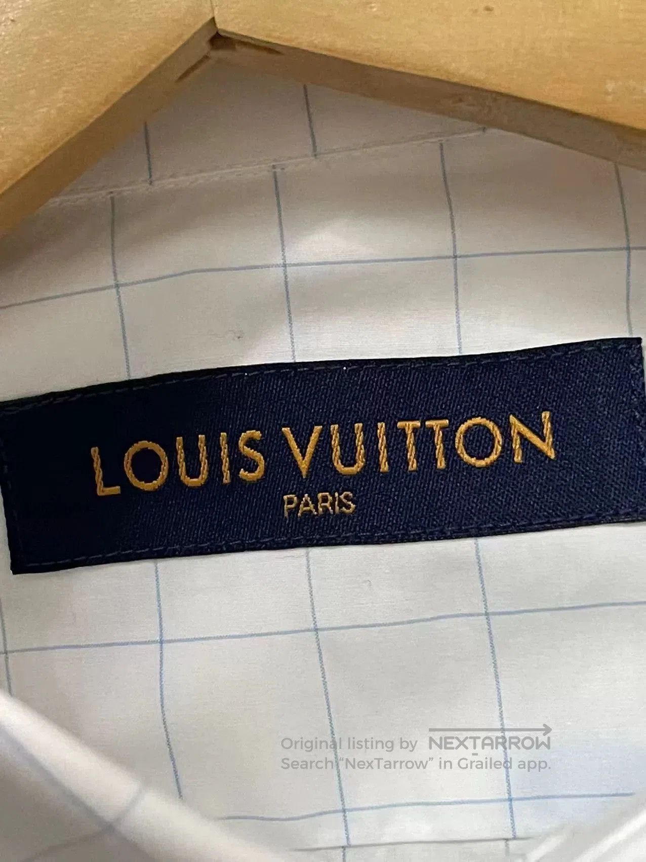 Louis Vuitton louis vuitton small logo shirt in white. Size US L / EU 52-54 / 3 - 2 Thumbnail
