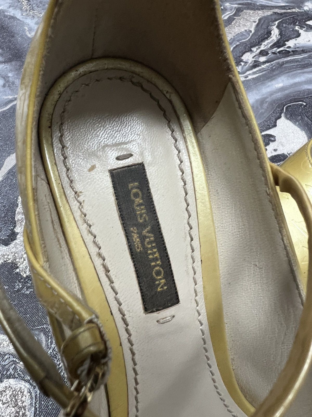 Louis Vuitton Louis Vuitton monogram vintage Sandals wedge heel open toe Size US 6 / IT 36 - 6 Thumbnail