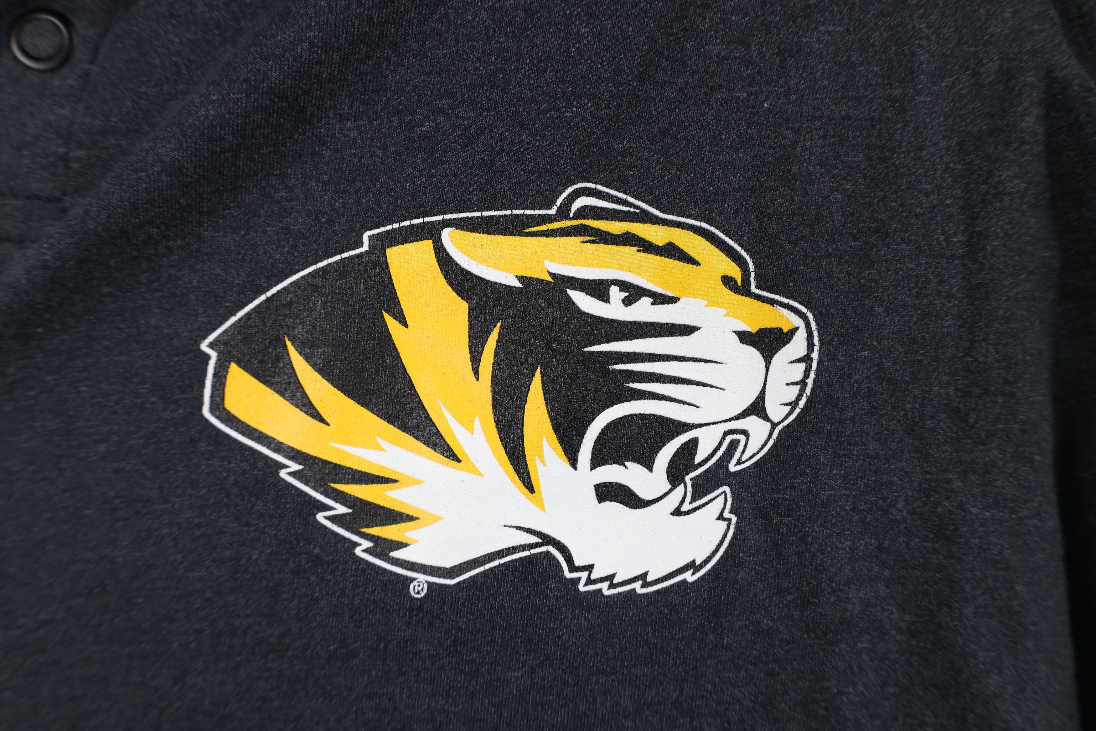 Under Armour × Vintage Under Armour University of Missouri Hoodie T-Shirt Gray Size US L / EU 52-54 / 3 - 4 Thumbnail