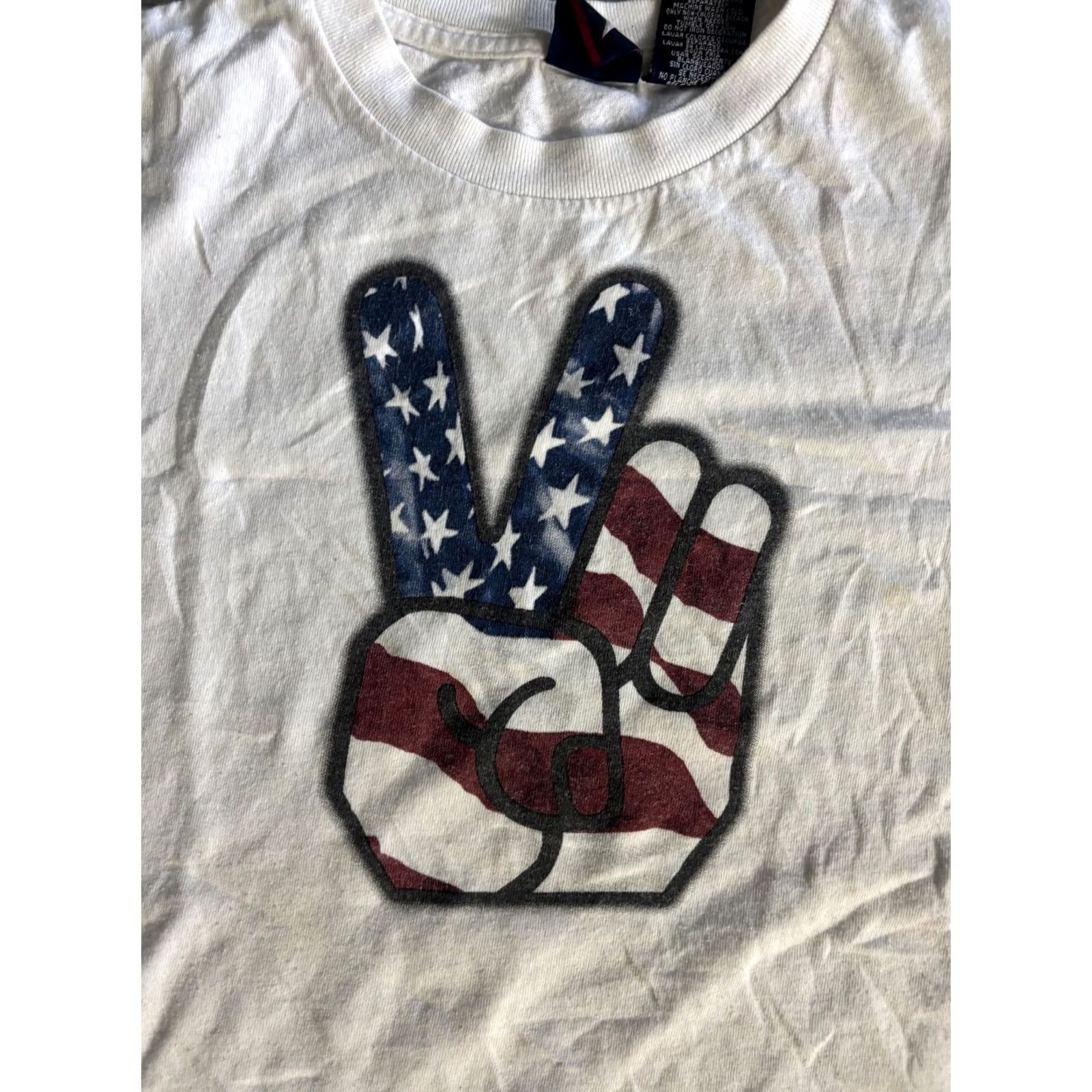 Vintage American Flag Peace Sign Shirt Men L White Patriotic Graphic Tee USA Size US L / EU 52-54 / 3 - 2 Thumbnail