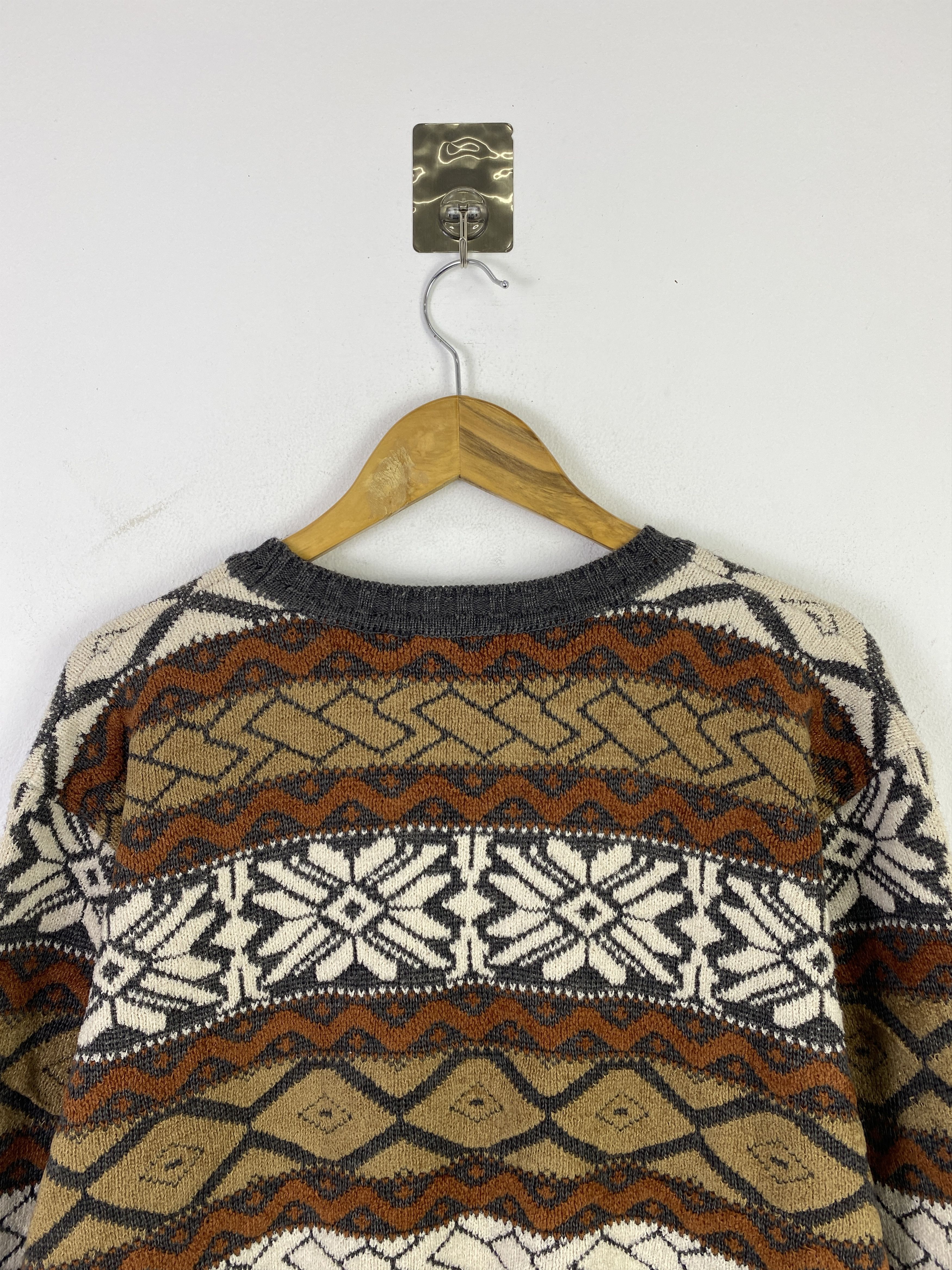 Japanese Brand Vintage Japanese Brand Native Sweatshirt SH0341 Size US L / EU 52-54 / 3 - 4 Thumbnail